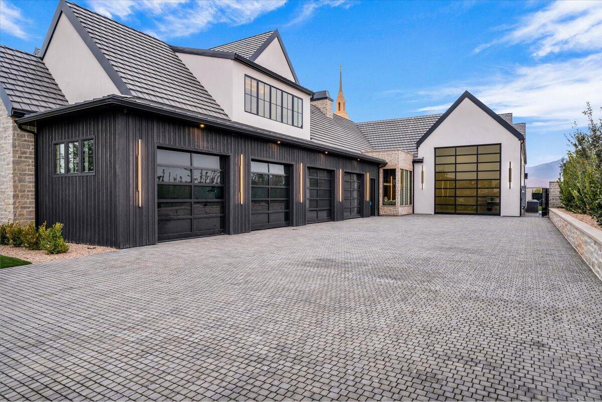 GROVE - Residential