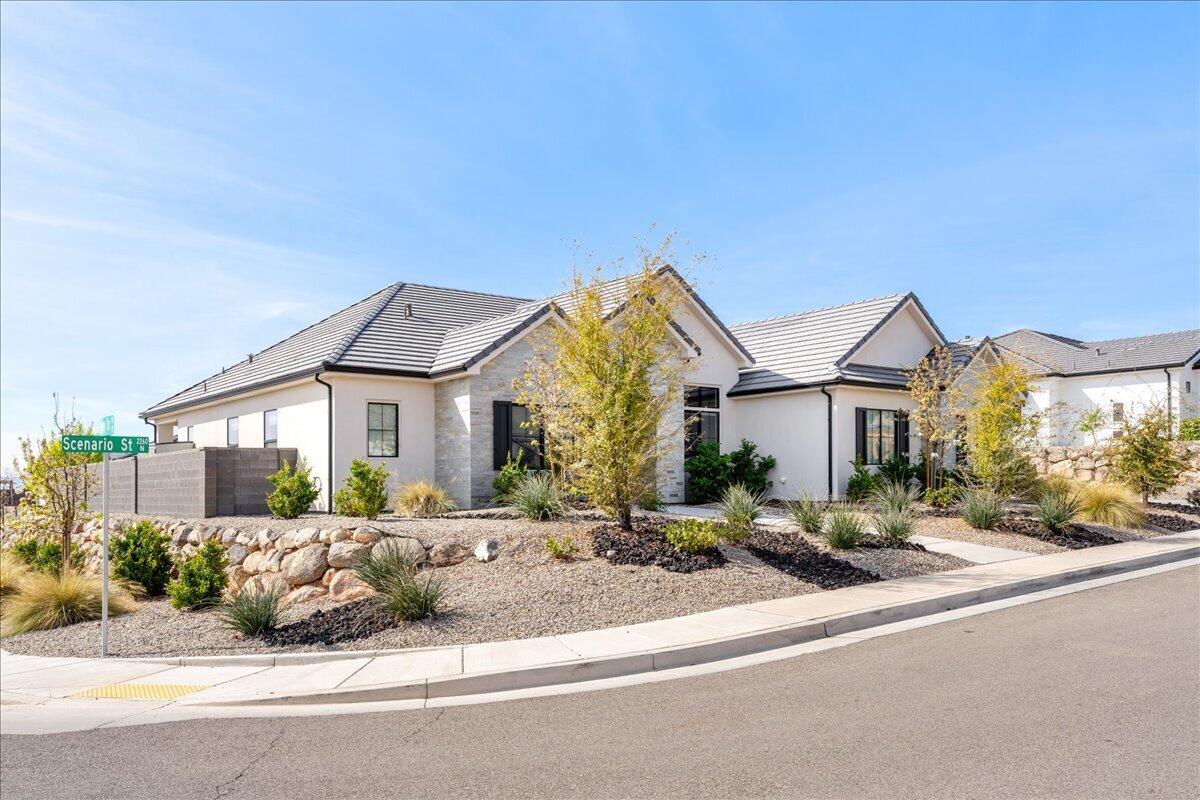 WASHINGTON VISTA - Residential