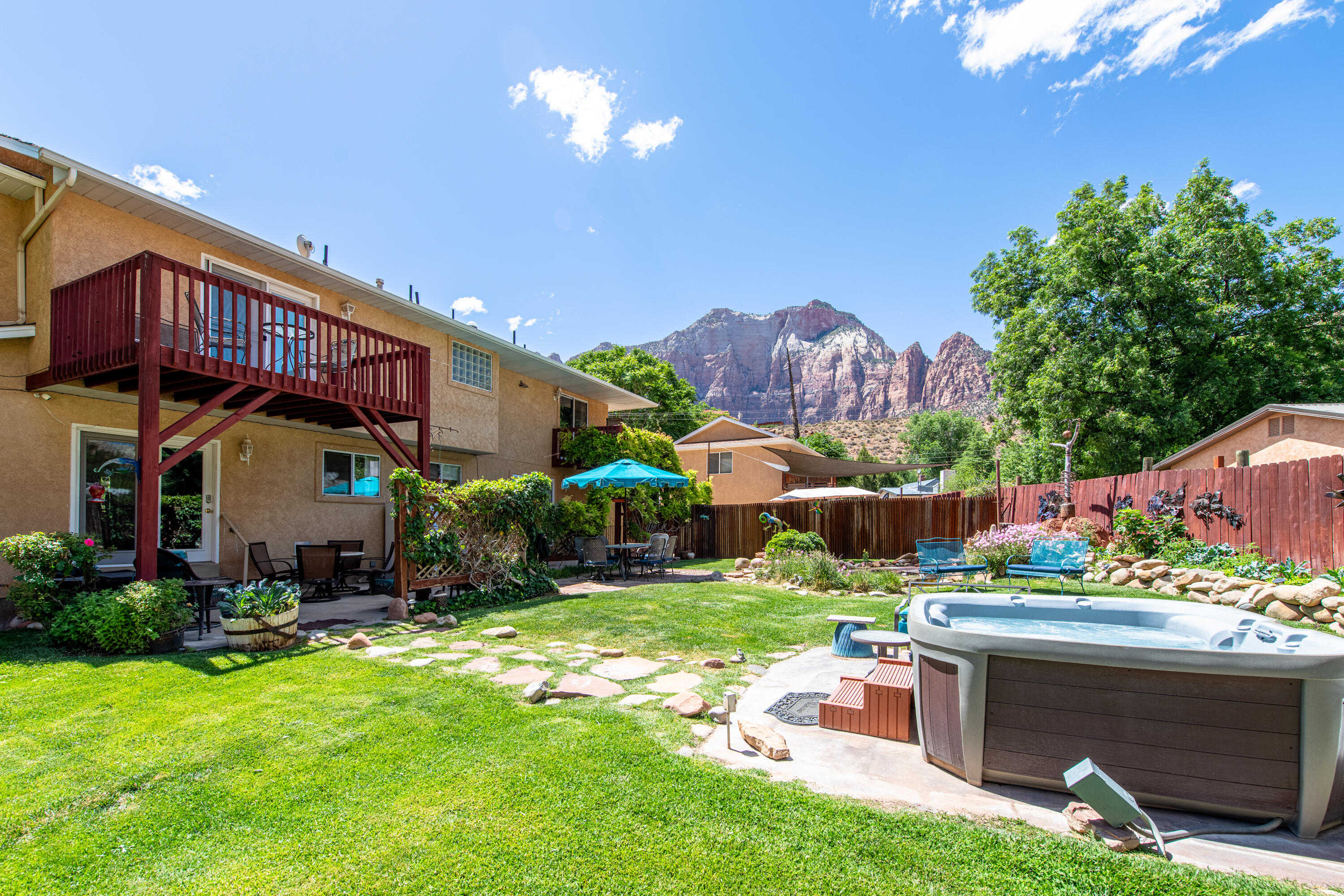 CANYON VIEW - Residential