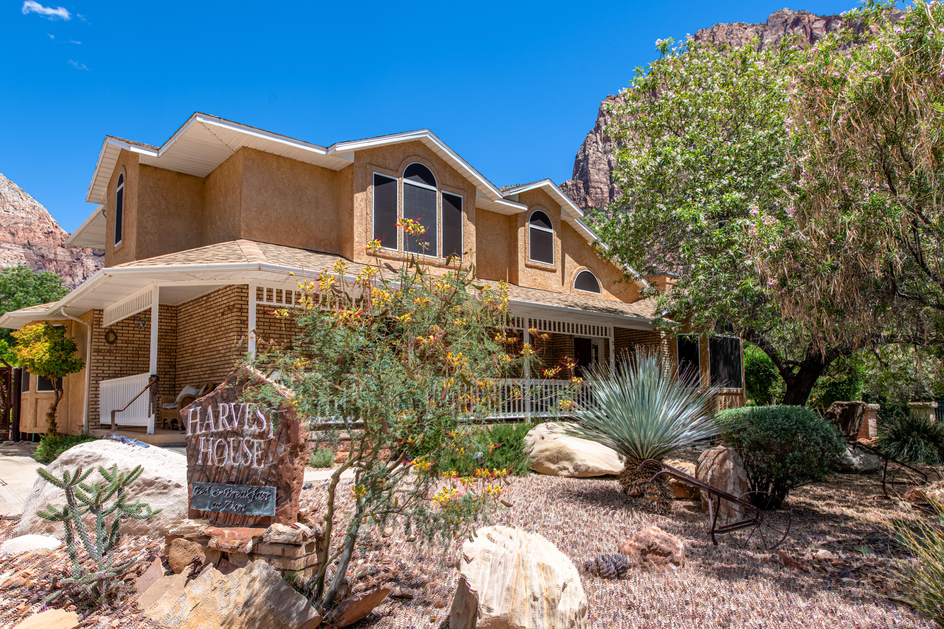 CANYON VIEW - Residential