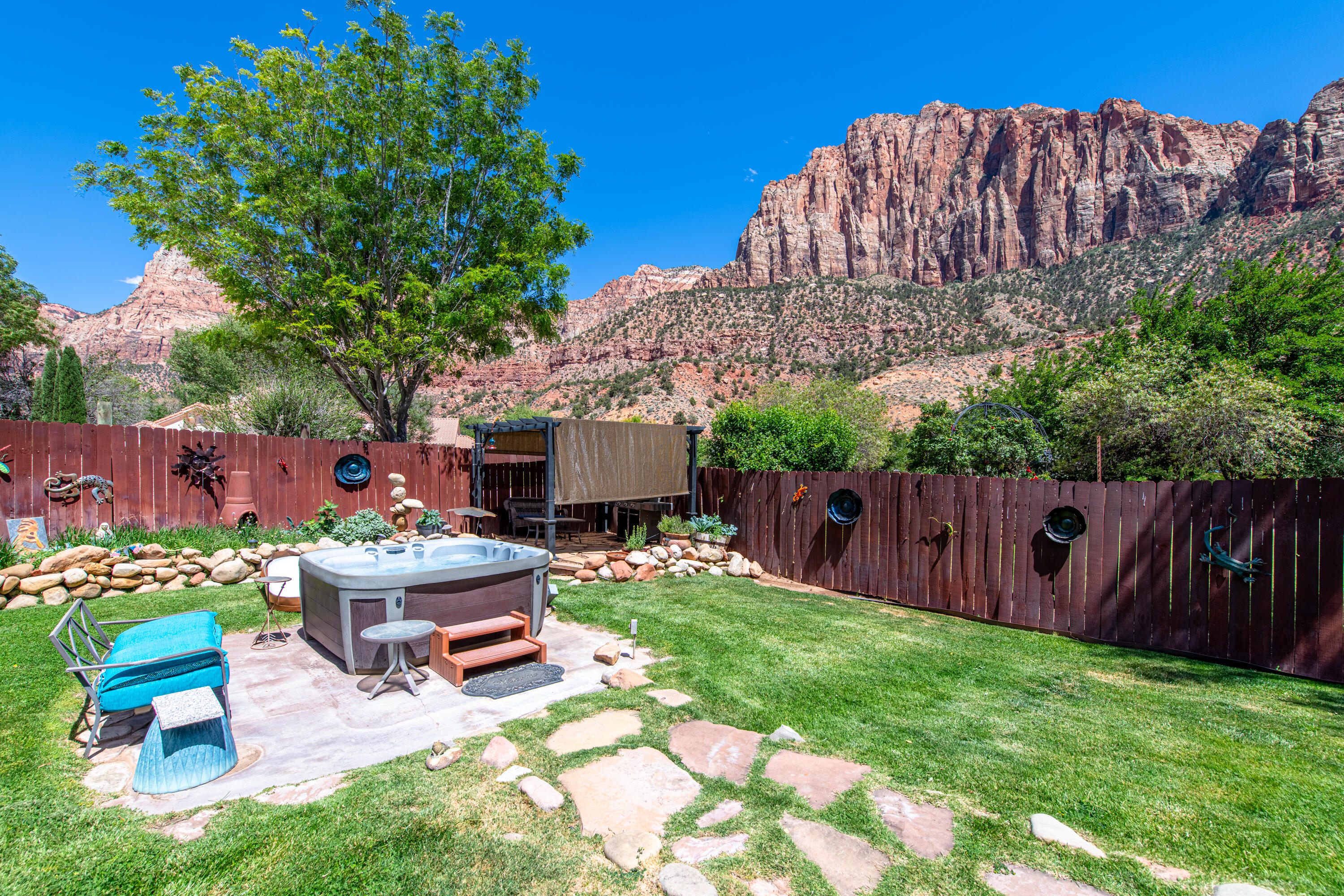 CANYON VIEW - Residential