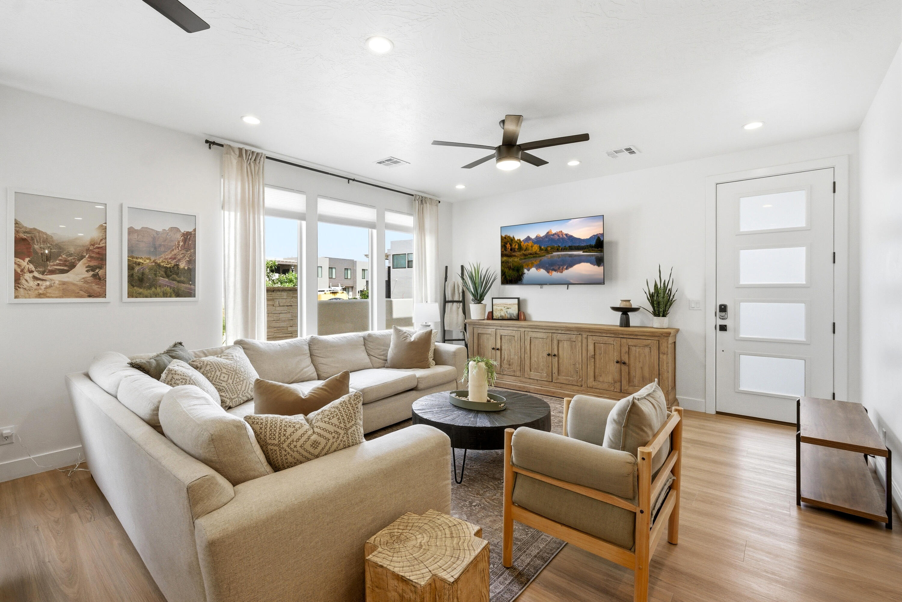 DESERT COLOR RESORT - Residential