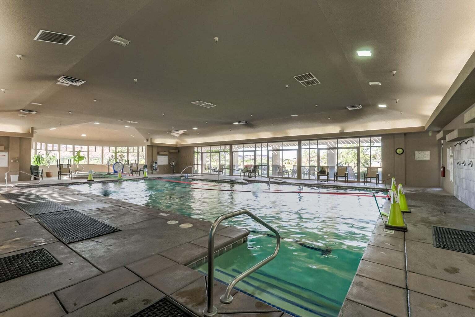 VILLAS AT SUN RIVER - Residential