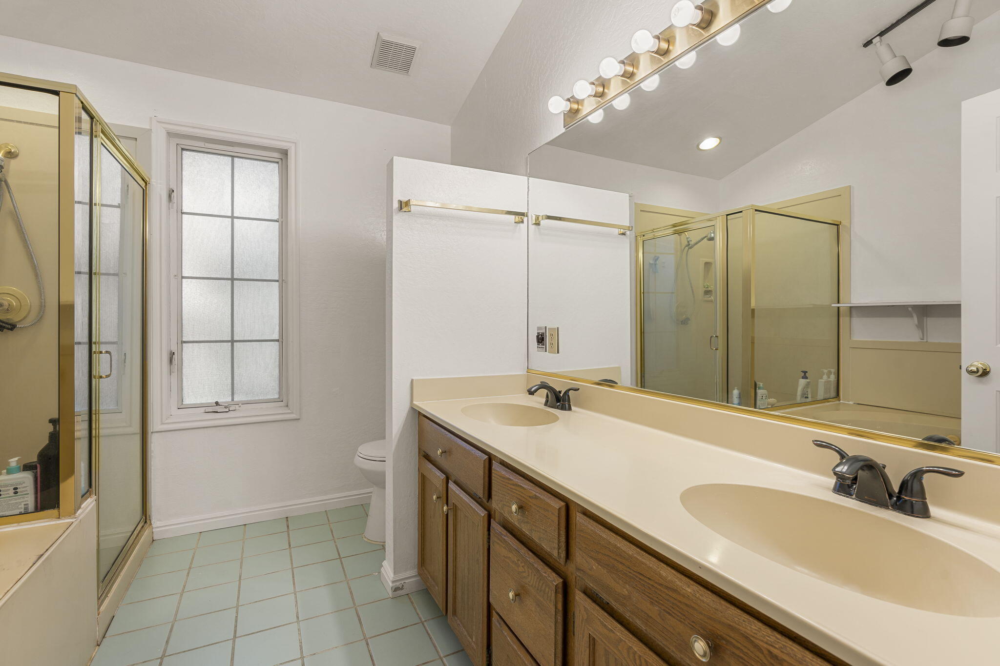 TERRAH DAWN - Residential