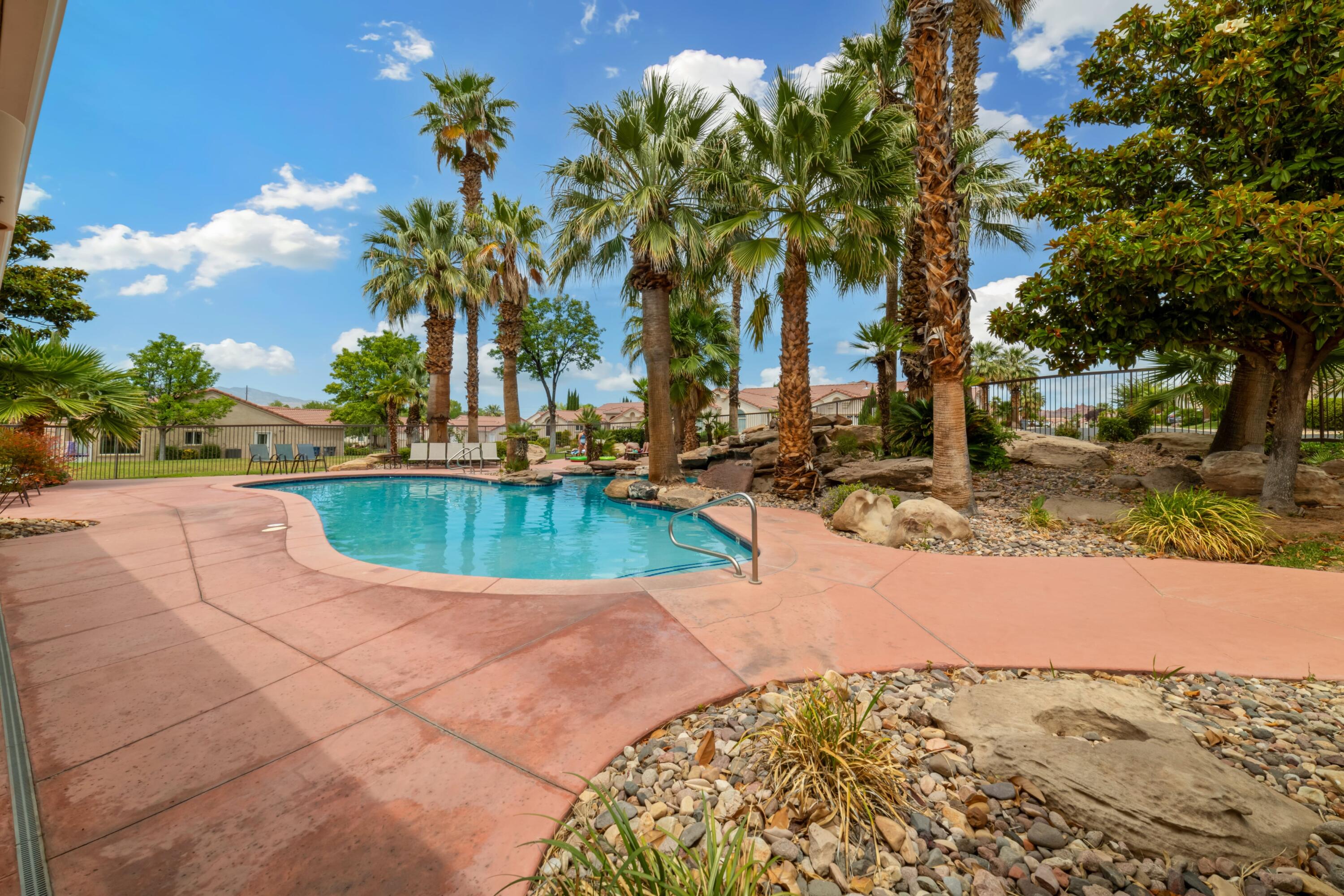 SILVERCREEK TOWNHOMES - Residential