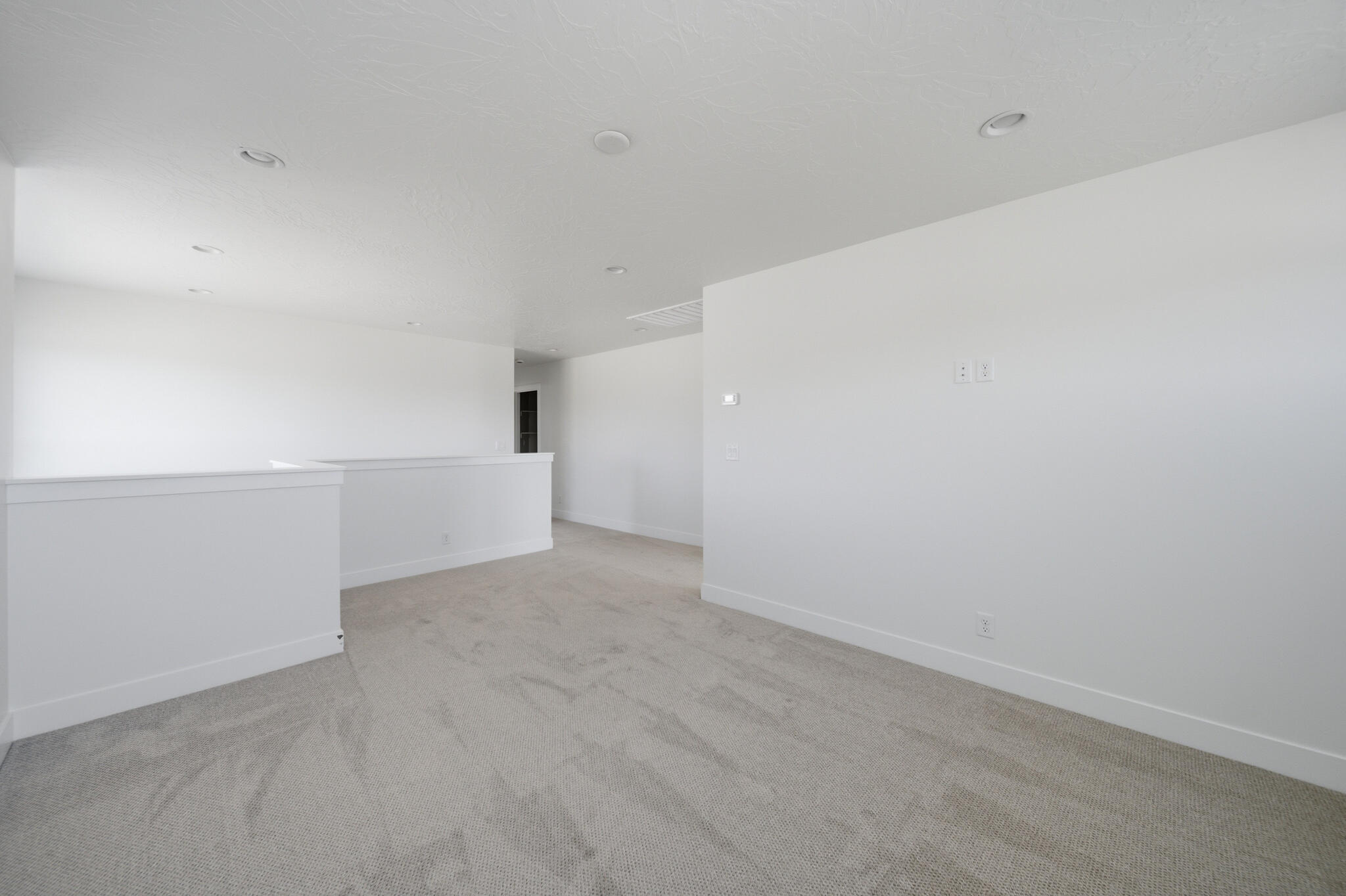 WHITE DOME TOWNHOMES - Residential