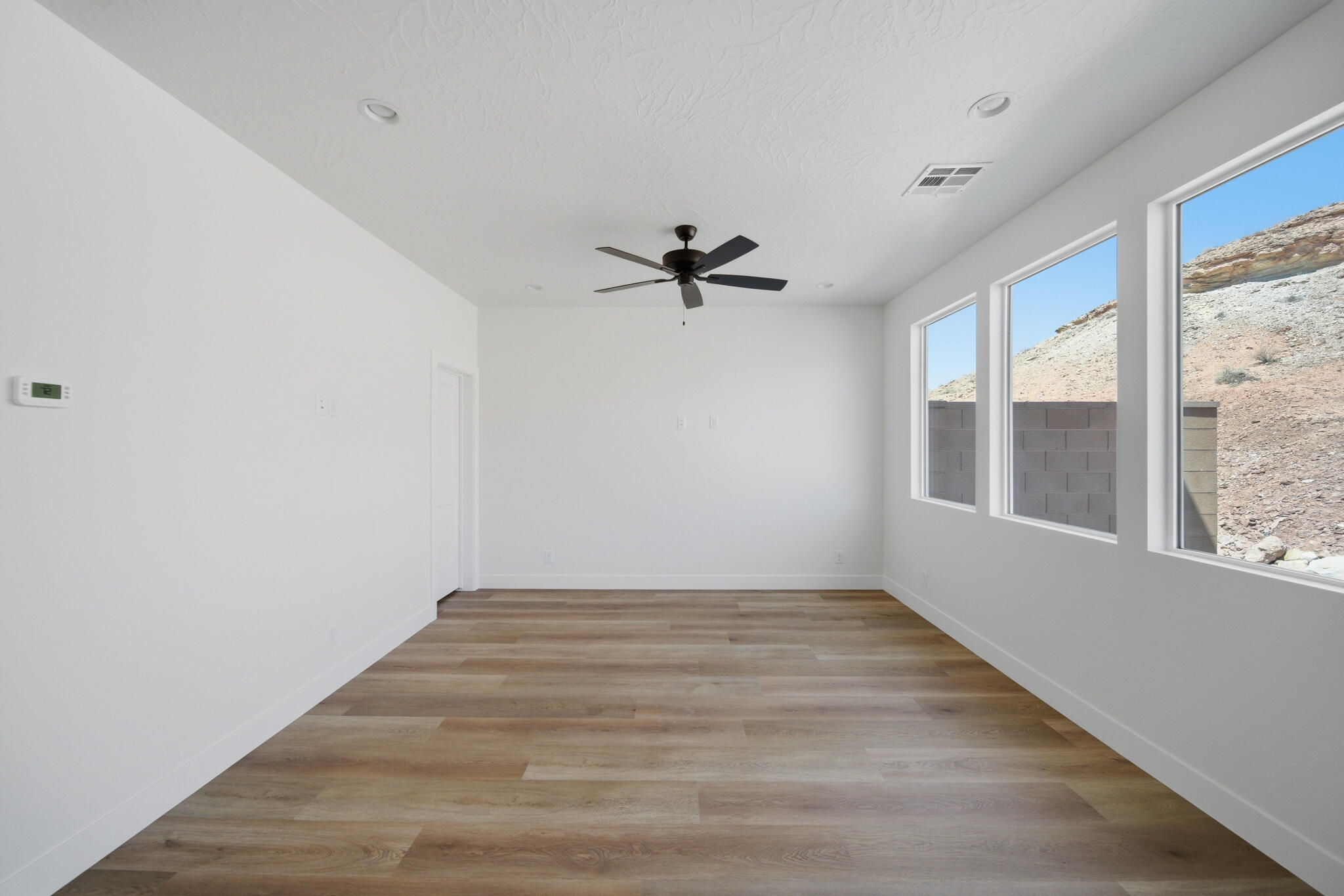 WHITE DOME TOWNHOMES - Residential
