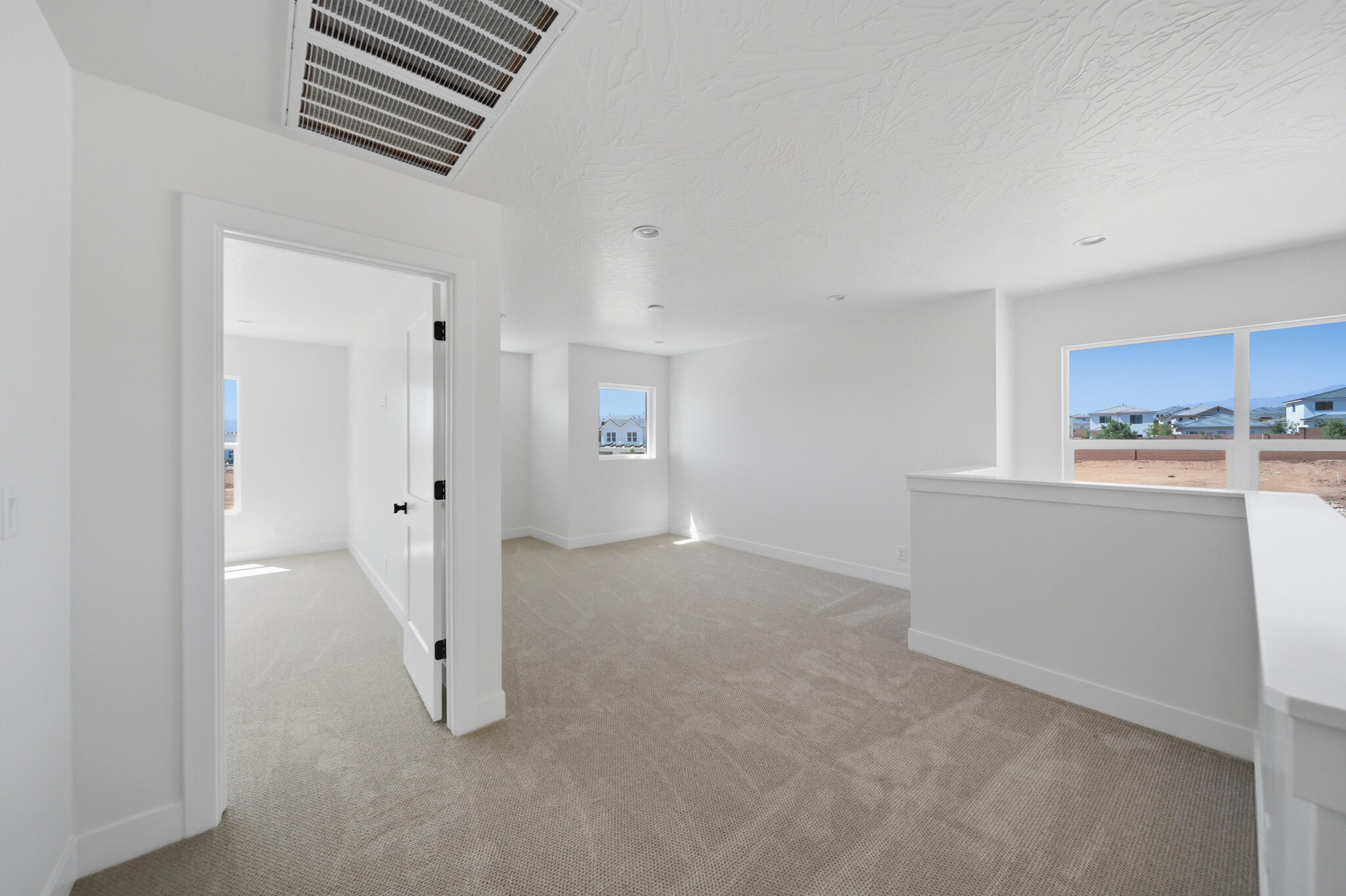 WHITE DOME TOWNHOMES - Residential
