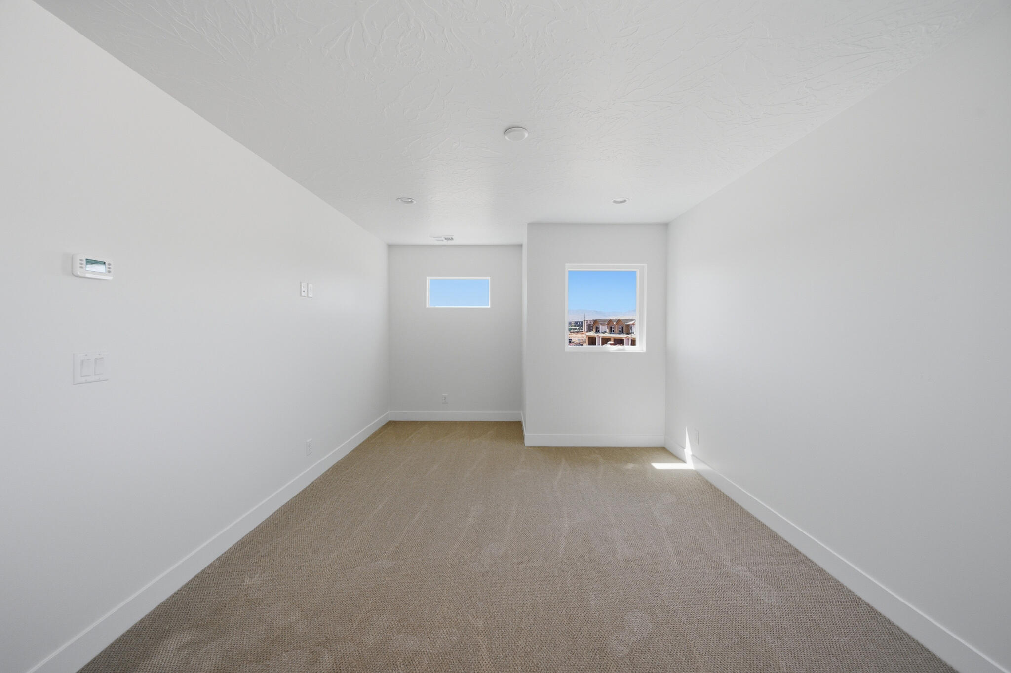 WHITE DOME TOWNHOMES - Residential