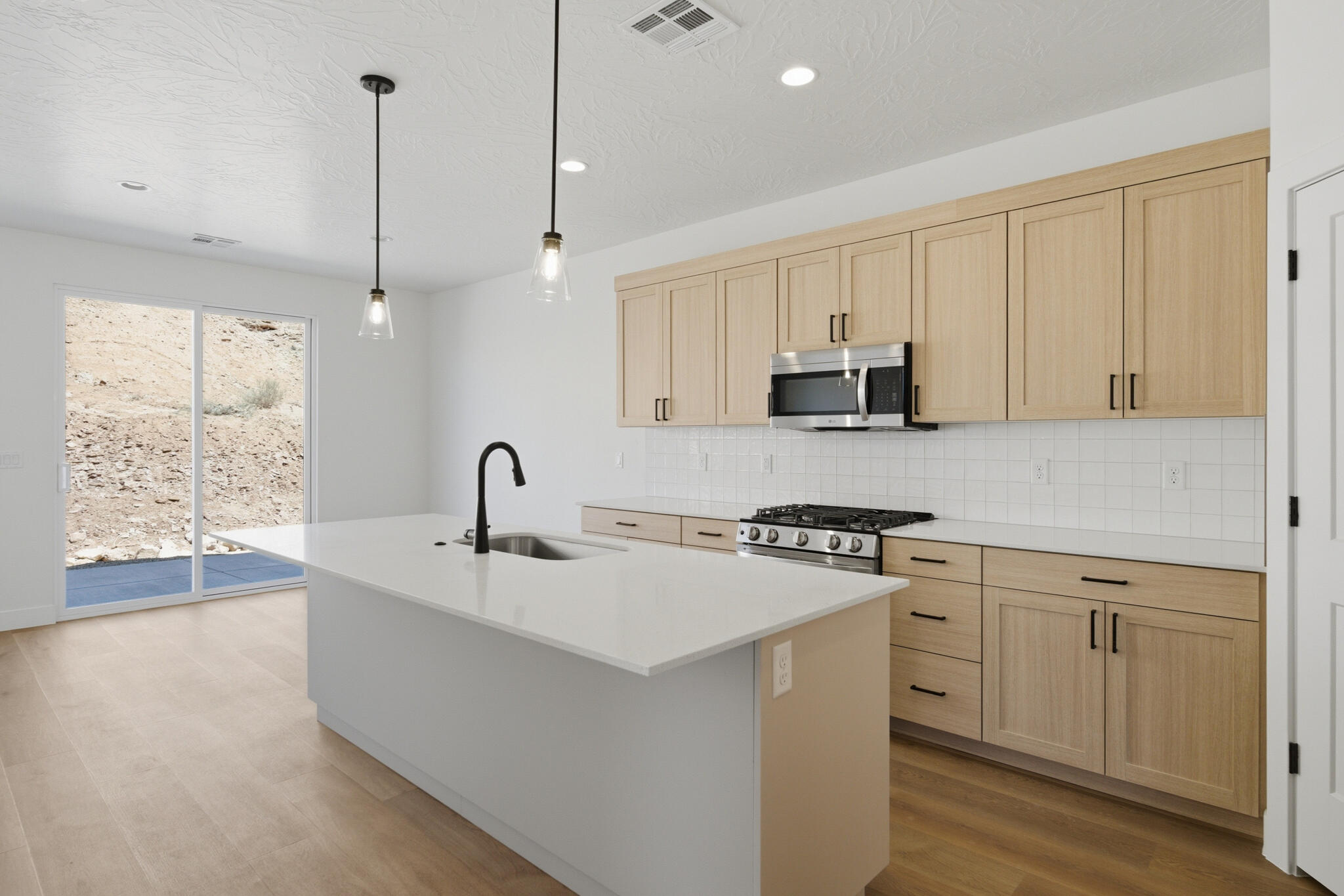 WHITE DOME TOWNHOMES - Residential