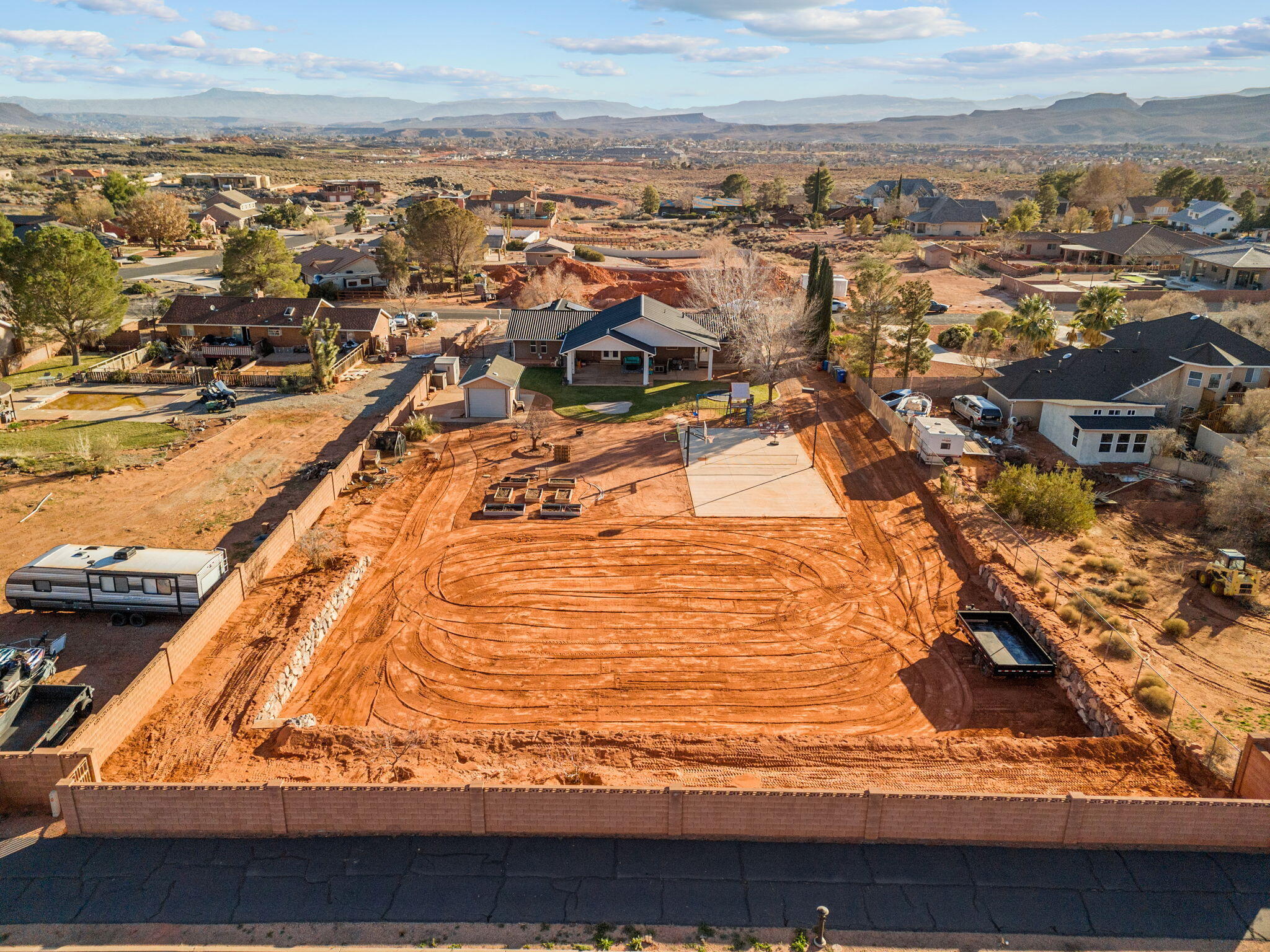 PADRE CANYON ESTATES - Residential