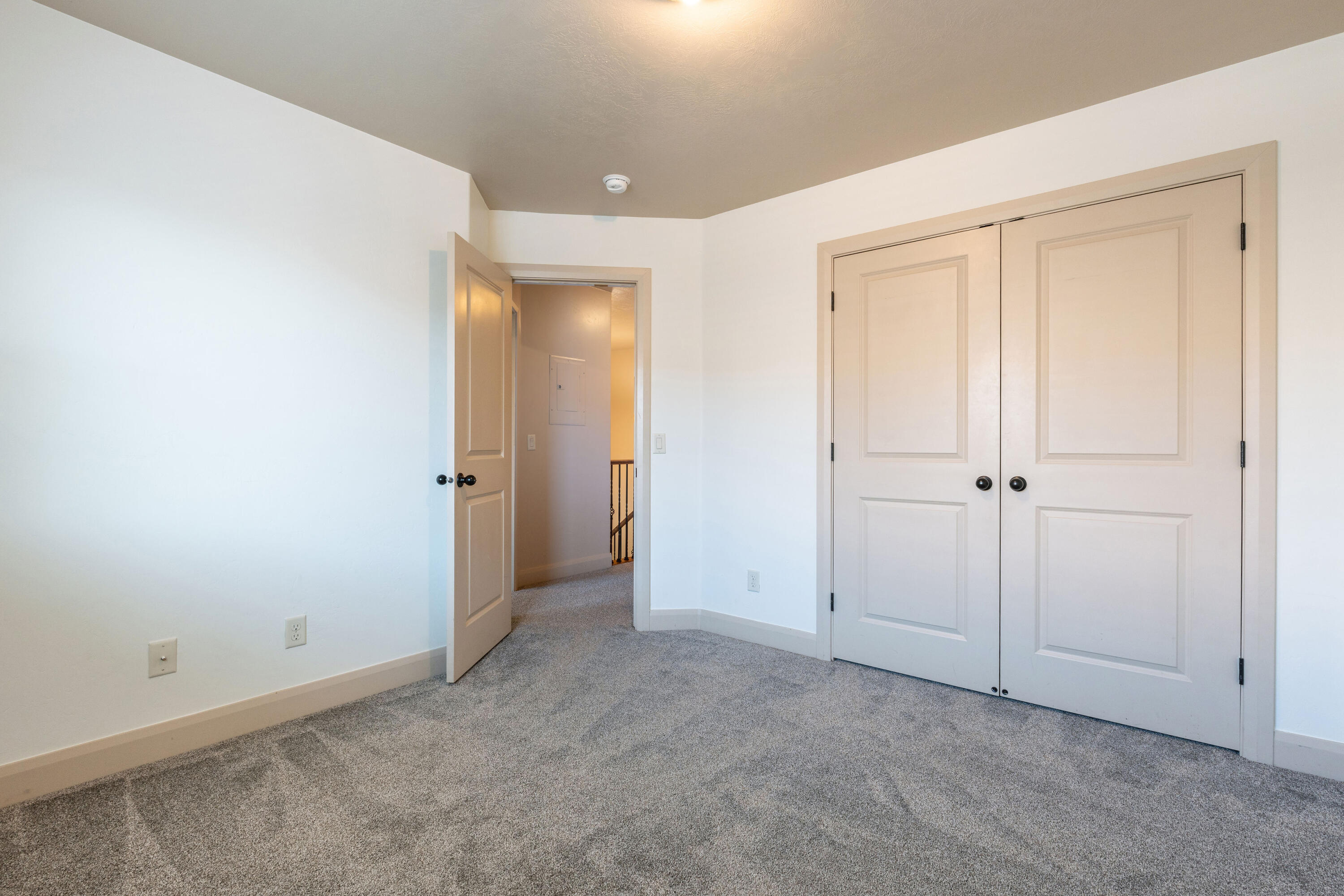 BRISTOL PARK TOWNHOMES - Residential