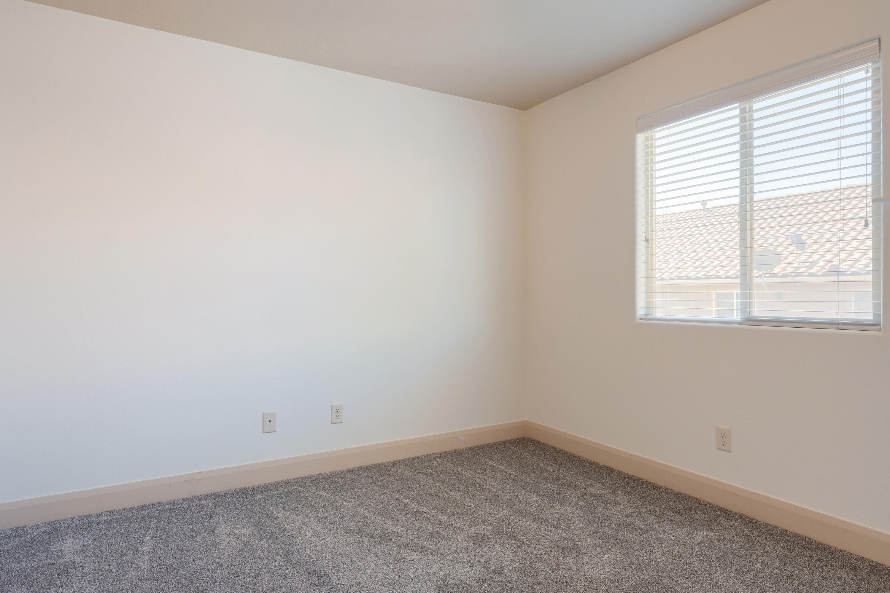BRISTOL PARK TOWNHOMES - Residential