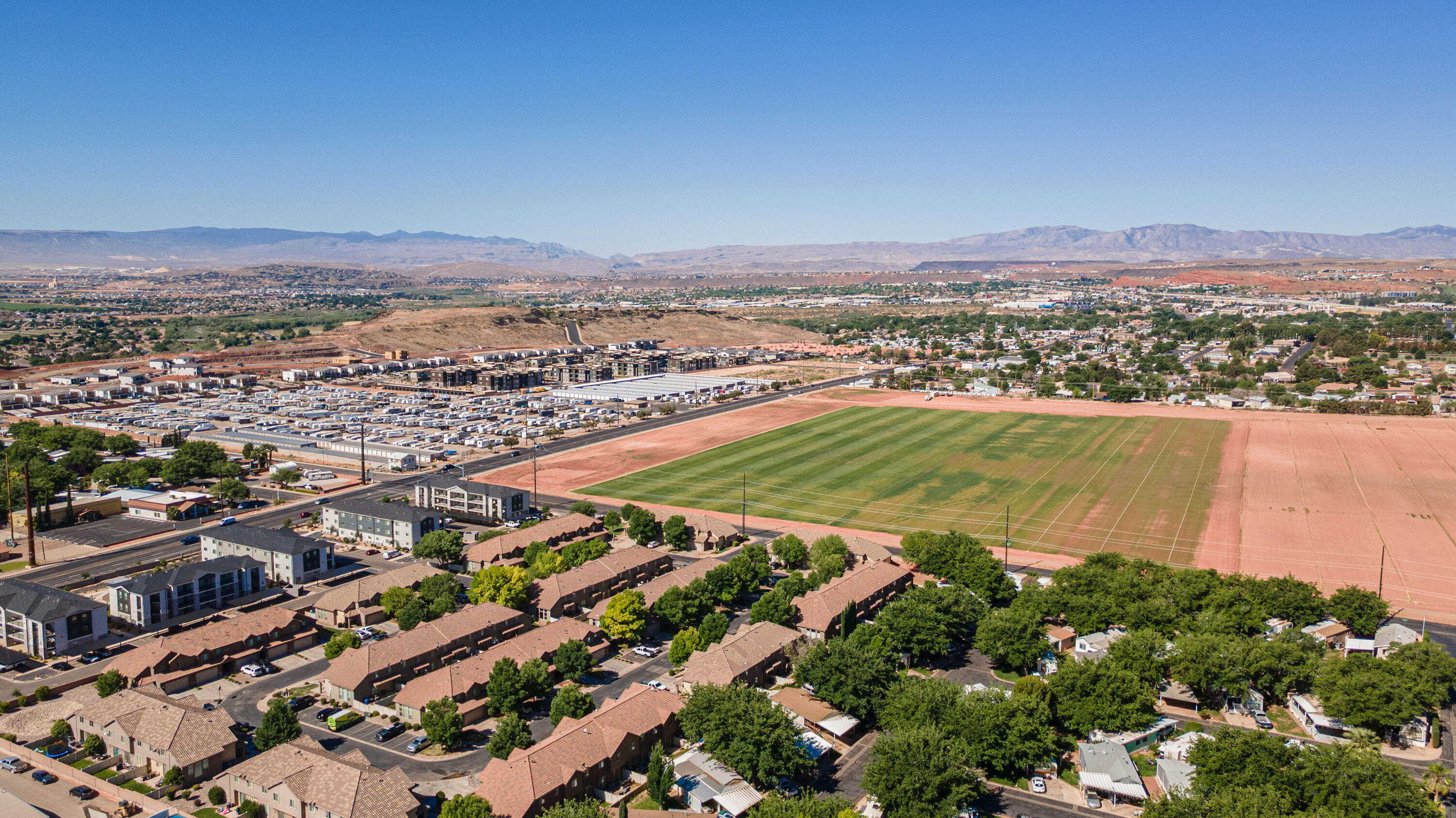 BRISTOL PARK TOWNHOMES - Residential