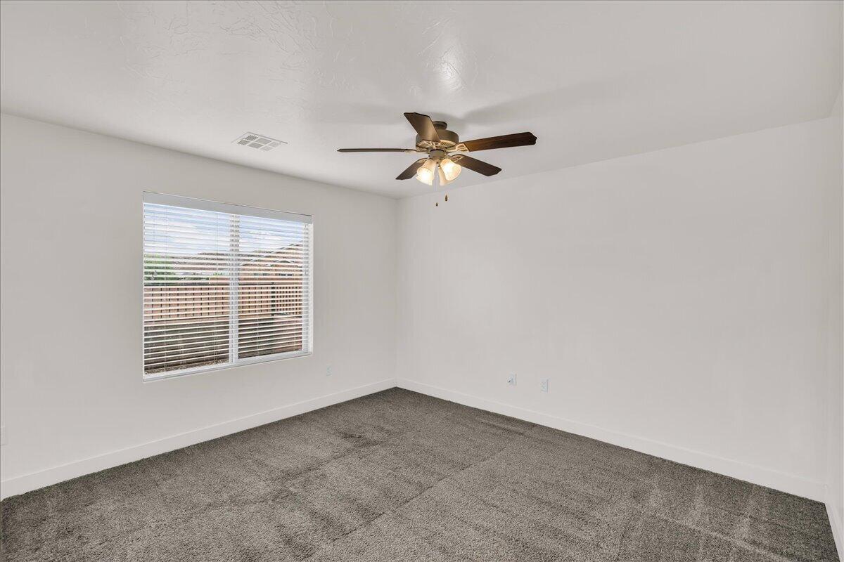 DESERT BLUFF AT DESERT CANYONS TOWNHOMES - Residential