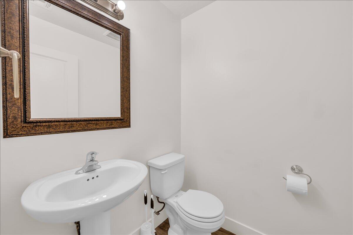 DESERT BLUFF AT DESERT CANYONS TOWNHOMES - Residential