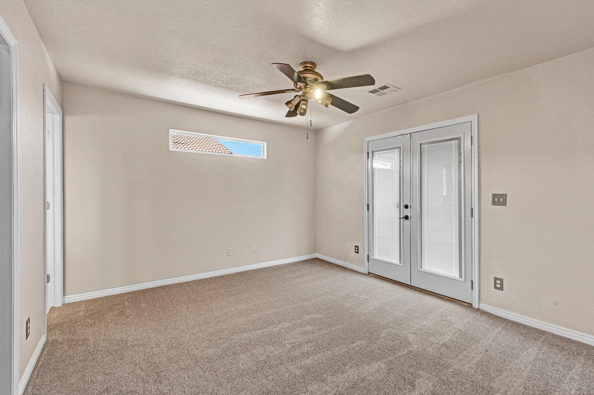 SHADOW CANYON - Residential