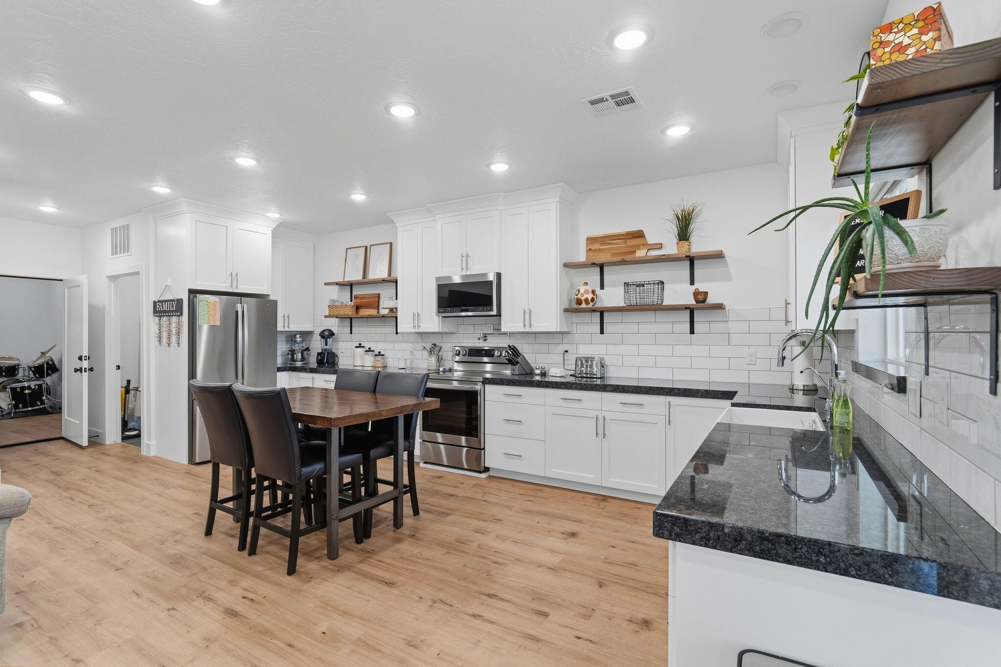 ANDREGG SUB - Residential