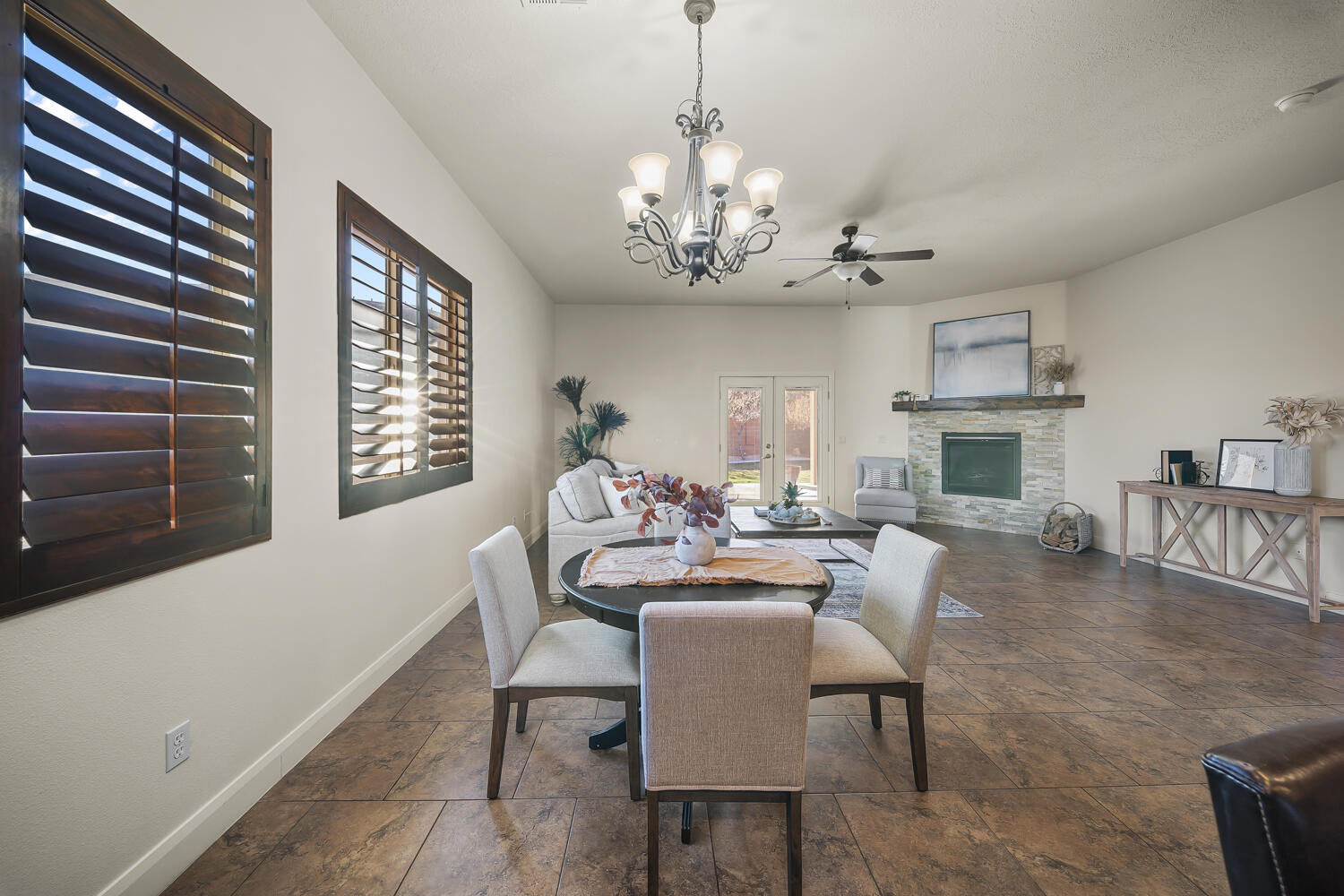 CRIMSON VIEW - Residential