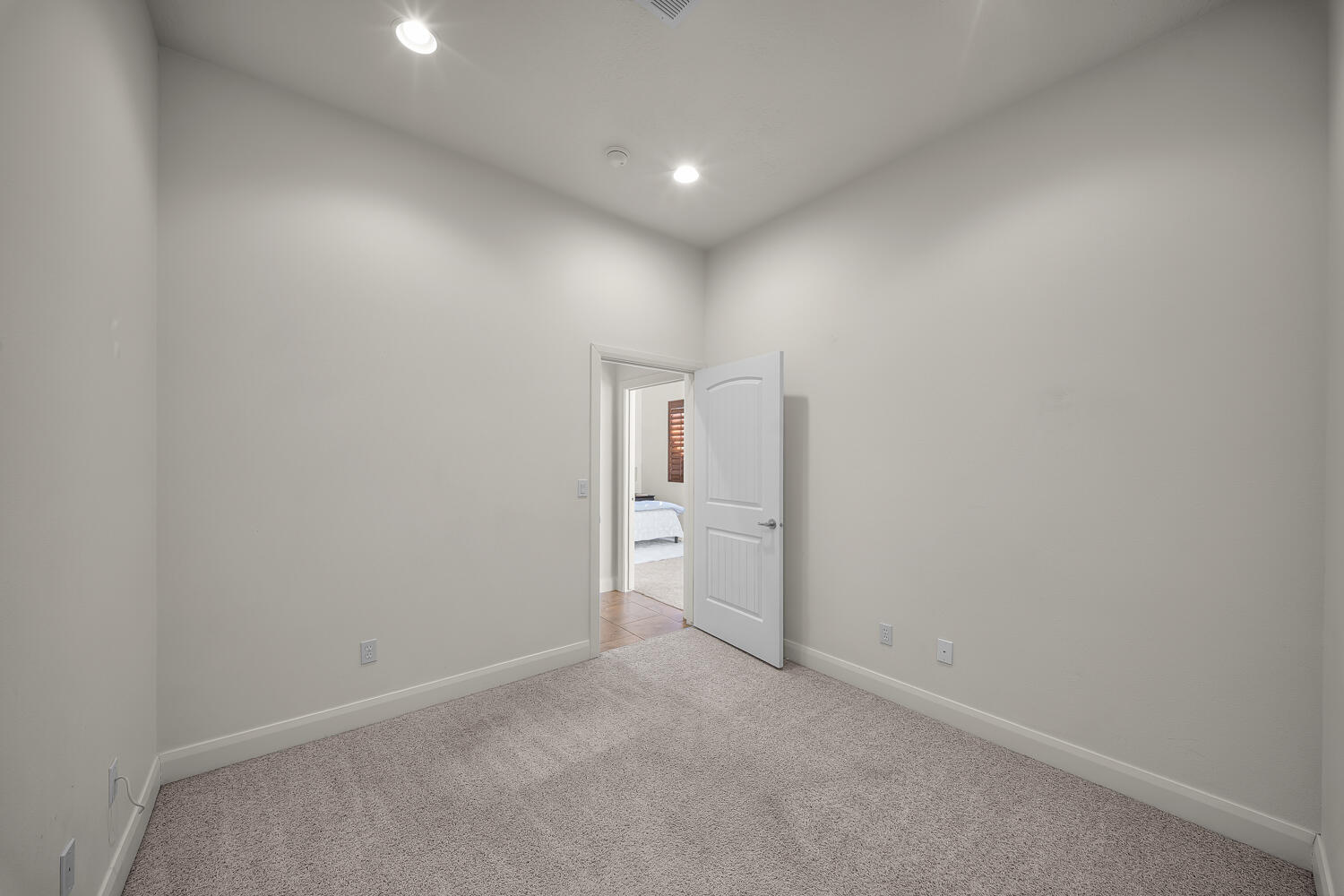 CRIMSON VIEW - Residential