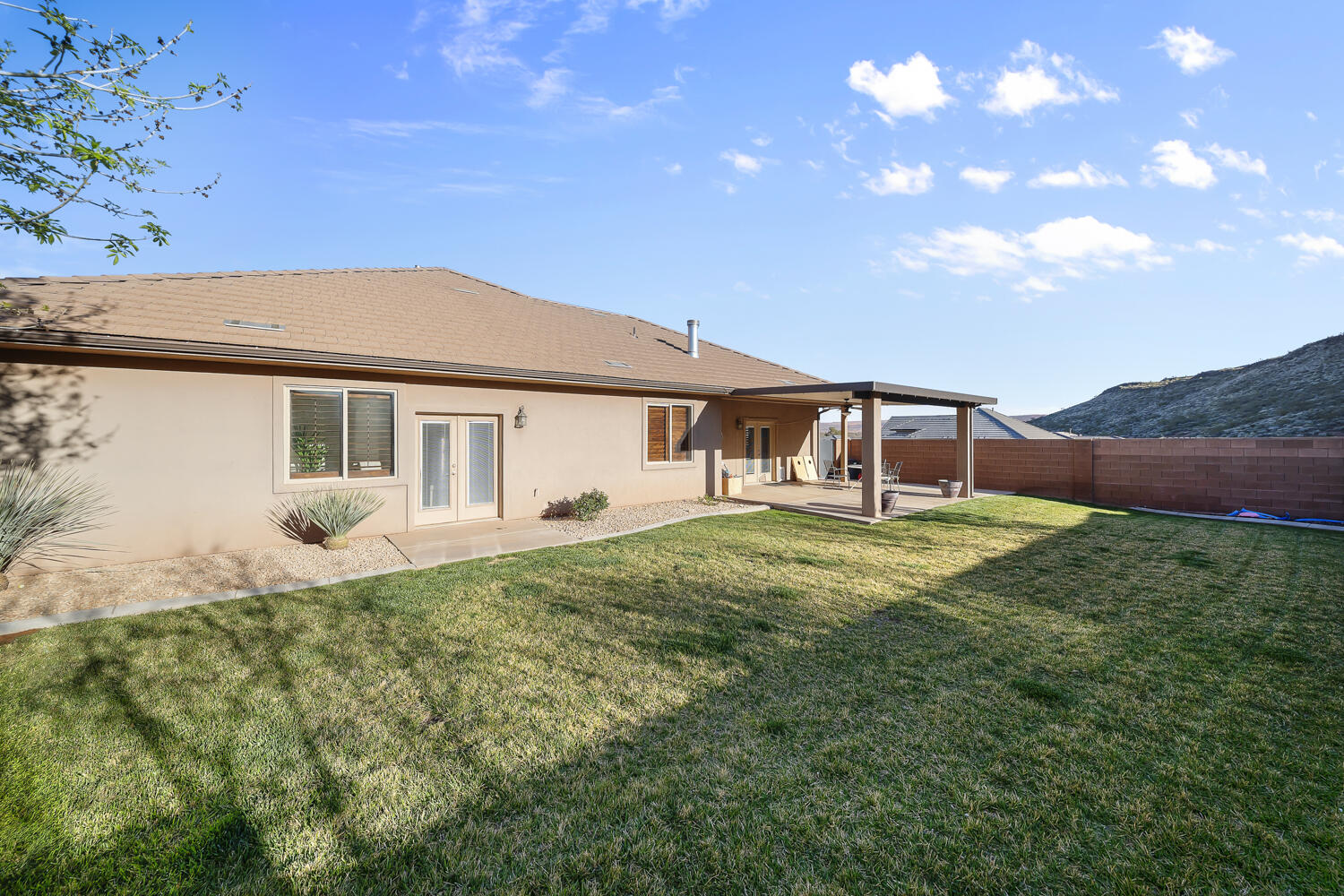 CRIMSON VIEW - Residential