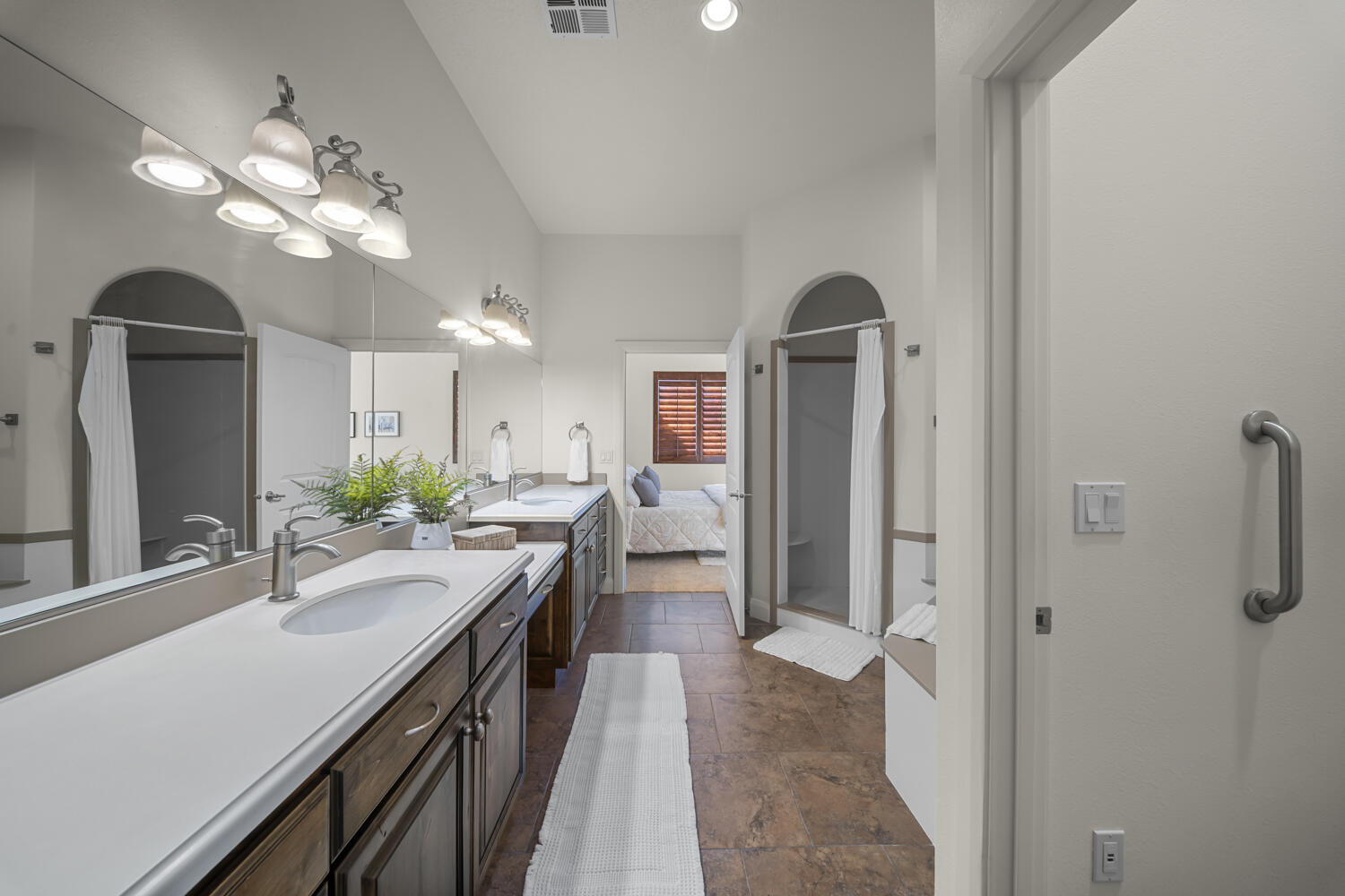 CRIMSON VIEW - Residential