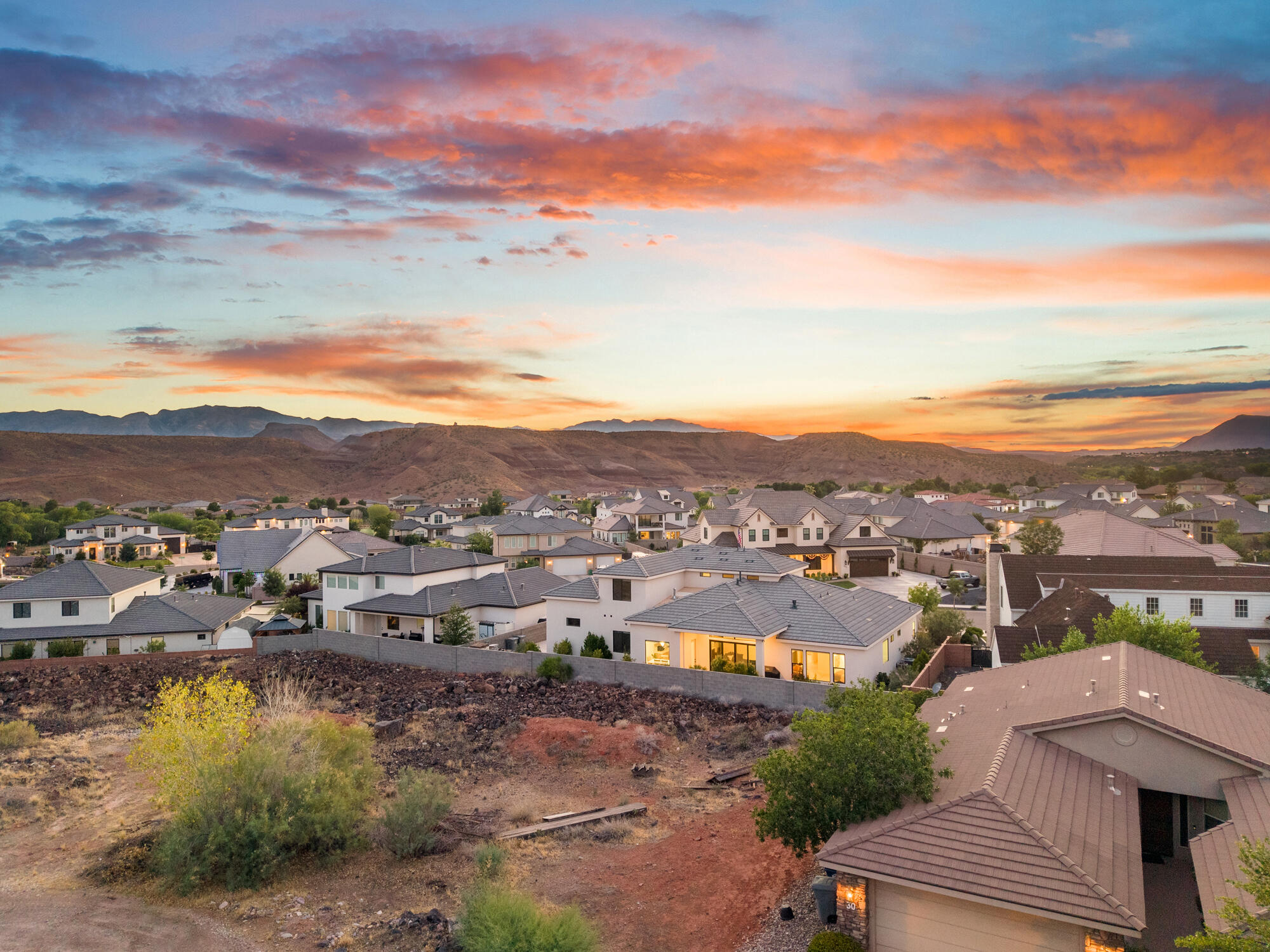 VINEYARD RIDGE - Residential