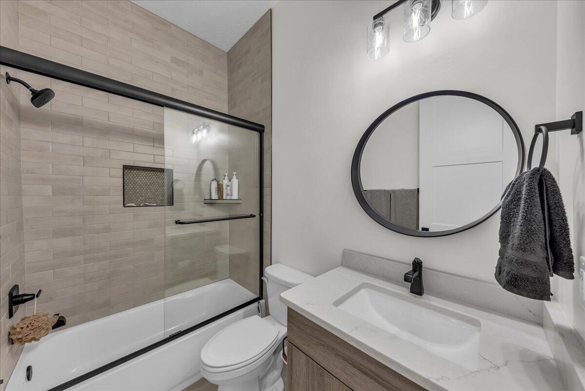 VINEYARD RIDGE - Residential