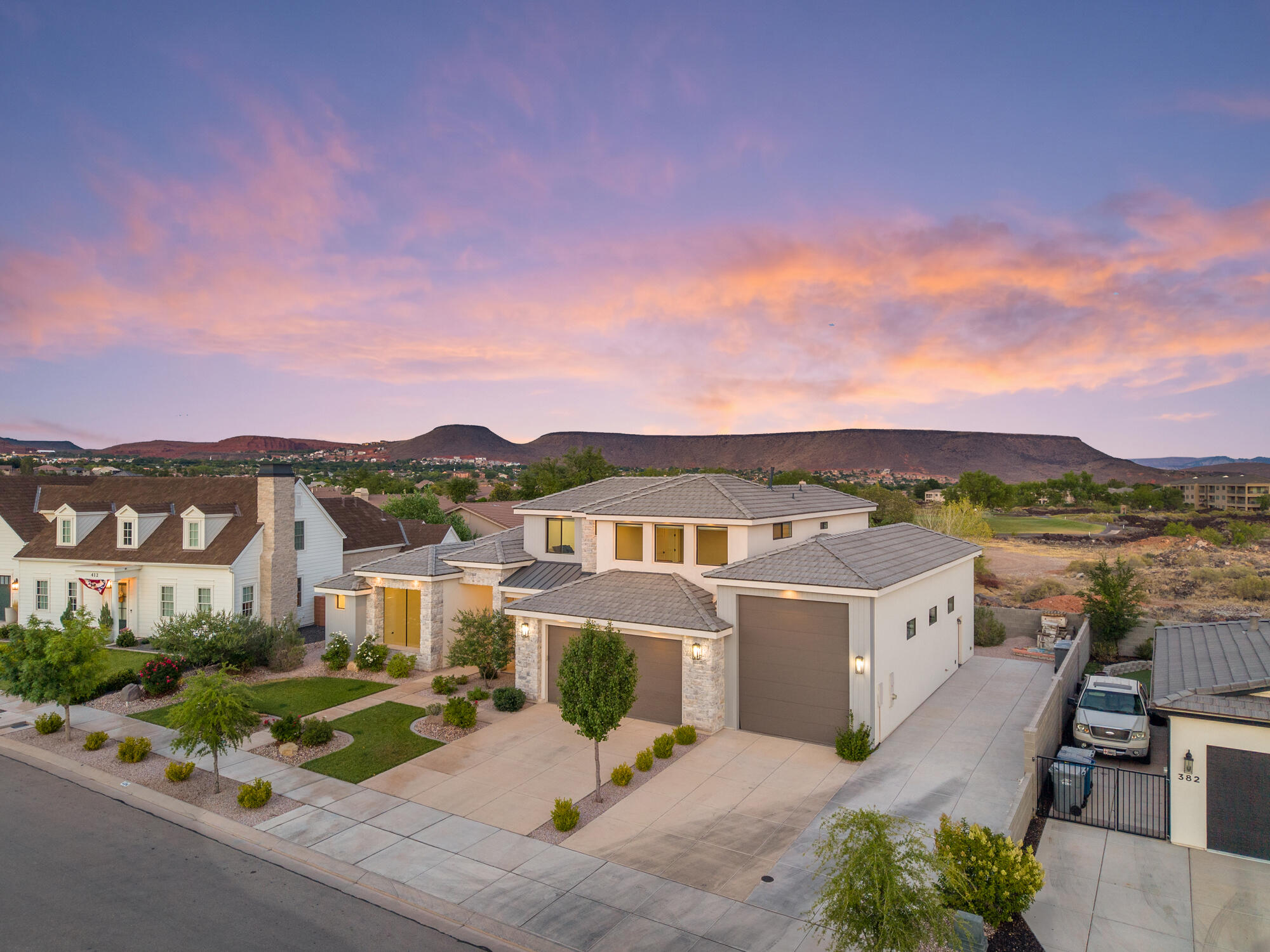 VINEYARD RIDGE - Residential