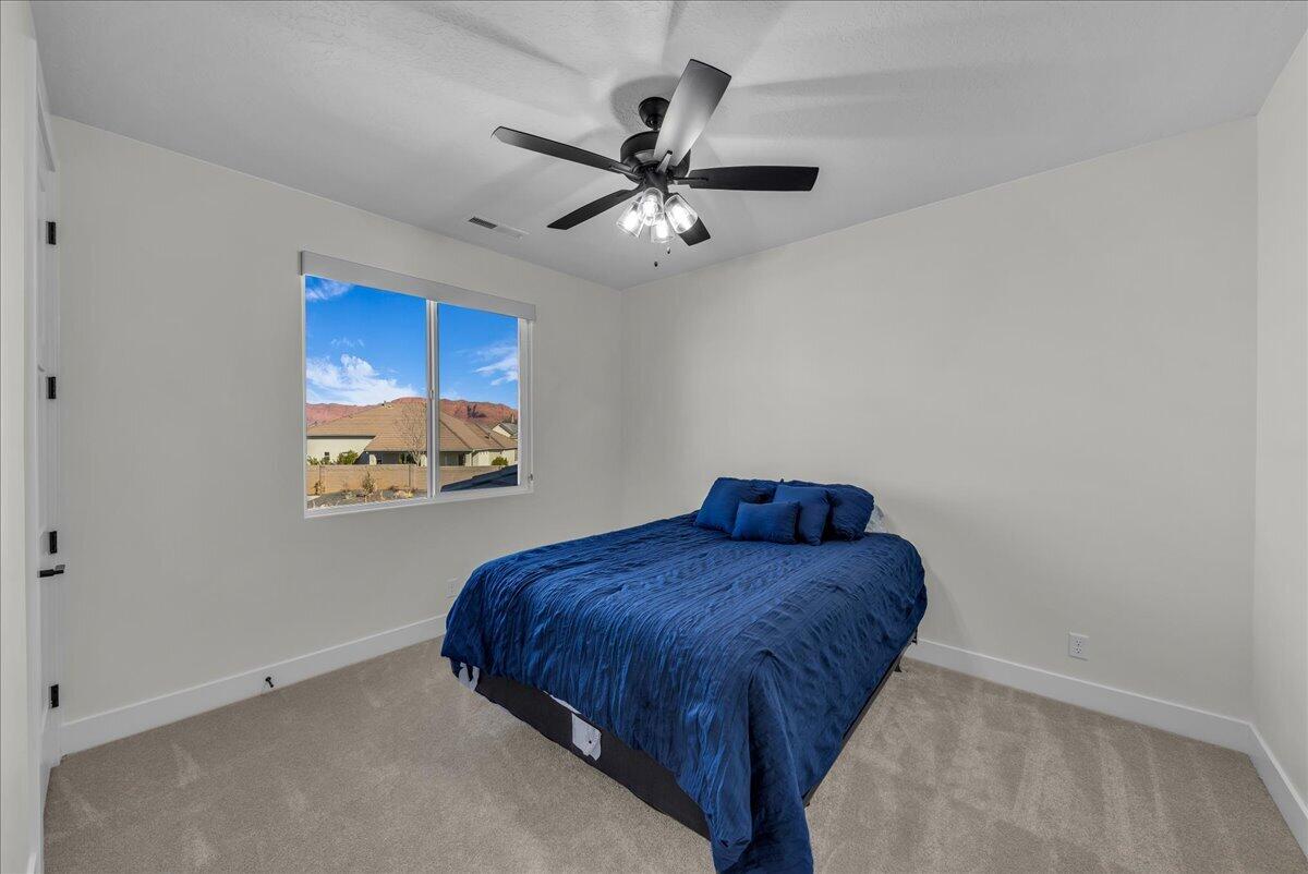 VINEYARD RIDGE - Residential
