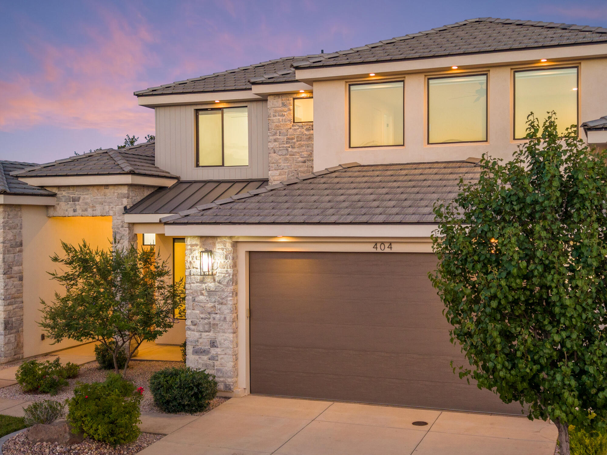 VINEYARD RIDGE - Residential