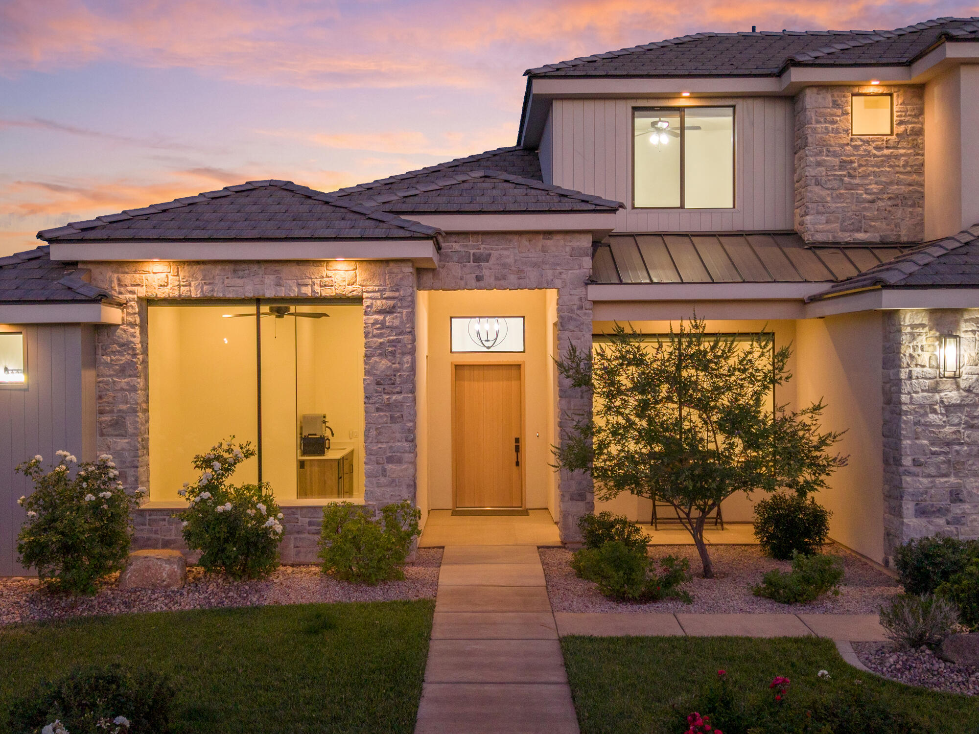 VINEYARD RIDGE - Residential