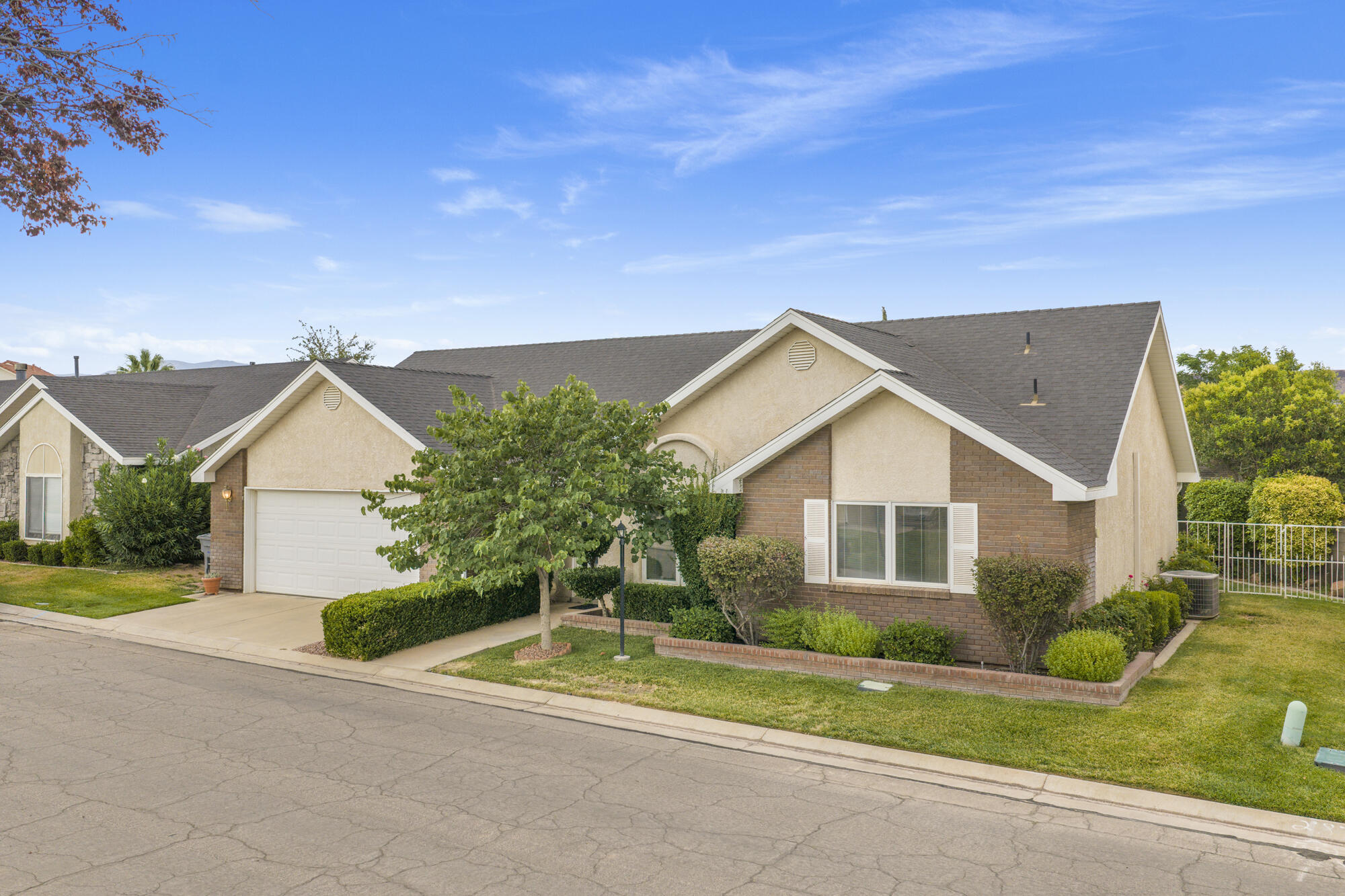 COTTAGES NORTH - Residential