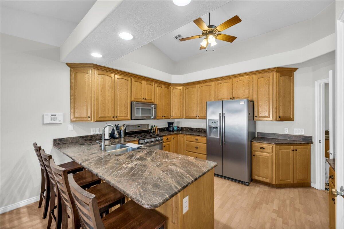 SILVERCREEK TOWNHOMES - Residential