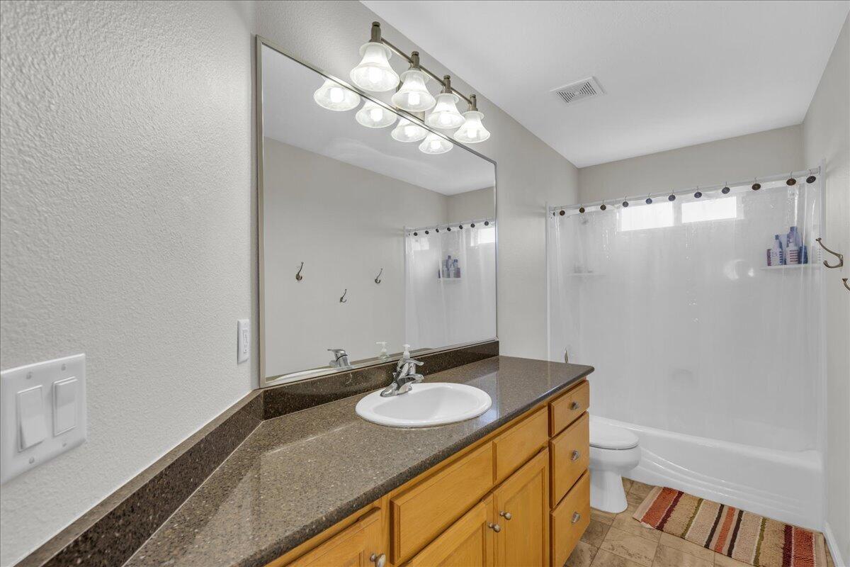 SILVERCREEK TOWNHOMES - Residential
