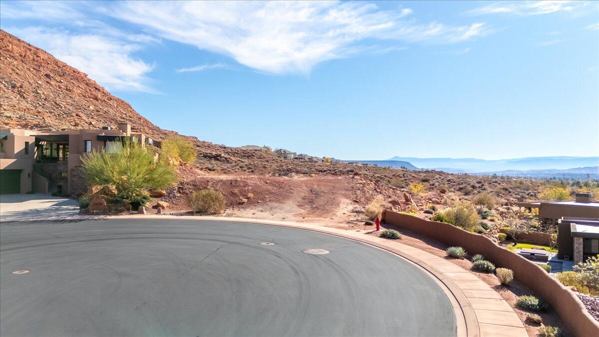 VISTAS AT ENTRADA - Land