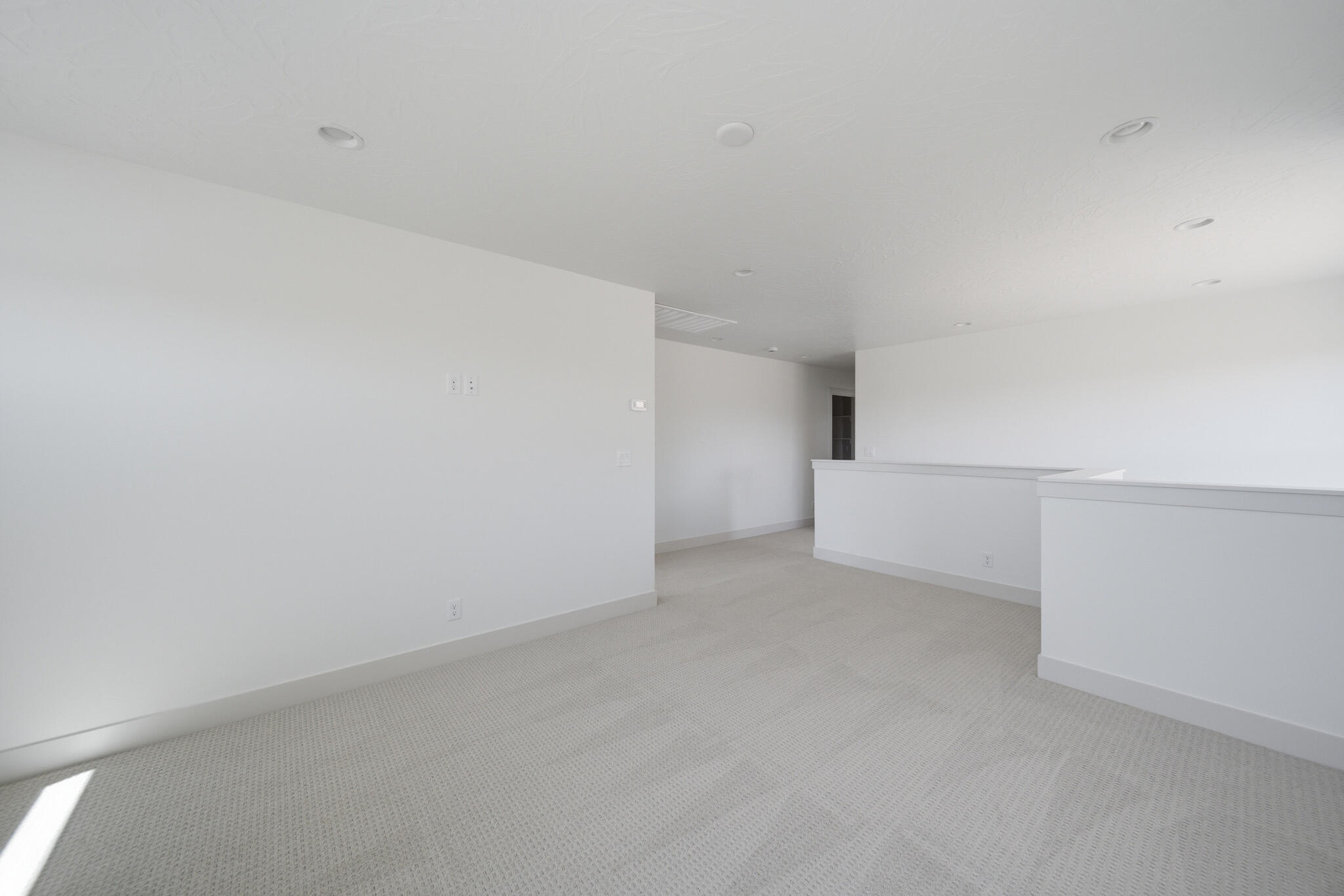 WHITE DOME TOWNHOMES - Residential