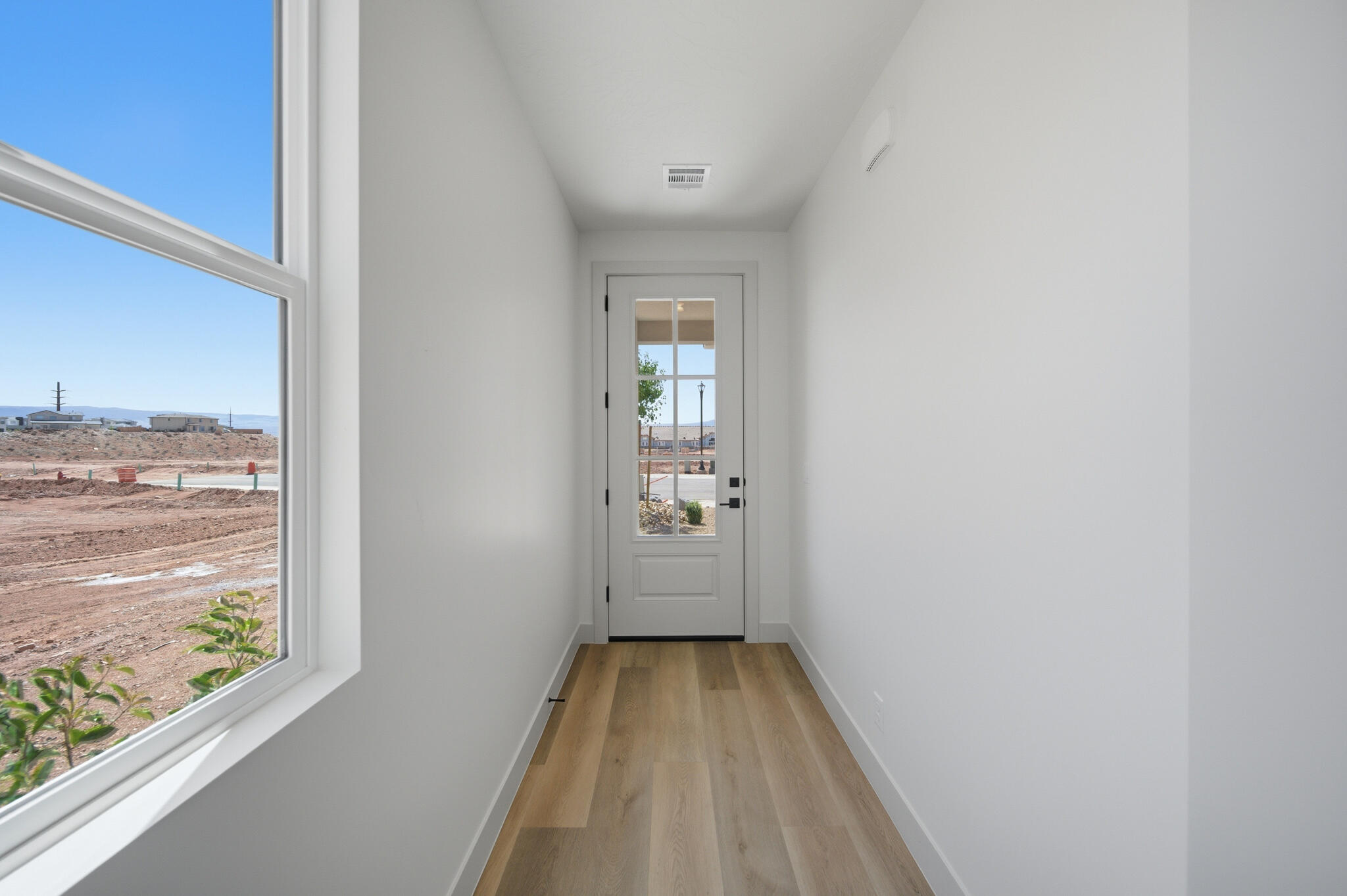 WHITE DOME TOWNHOMES - Residential