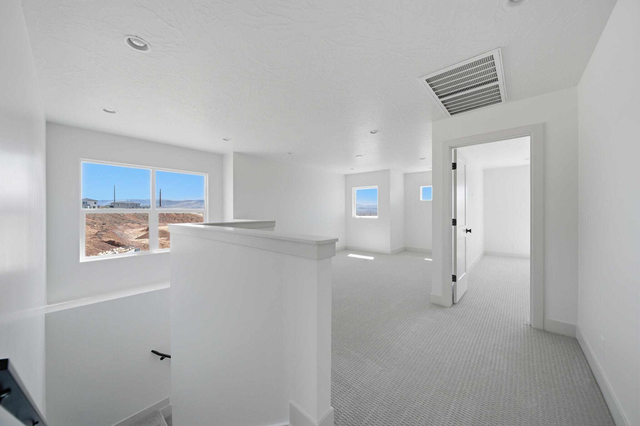 WHITE DOME TOWNHOMES - Residential