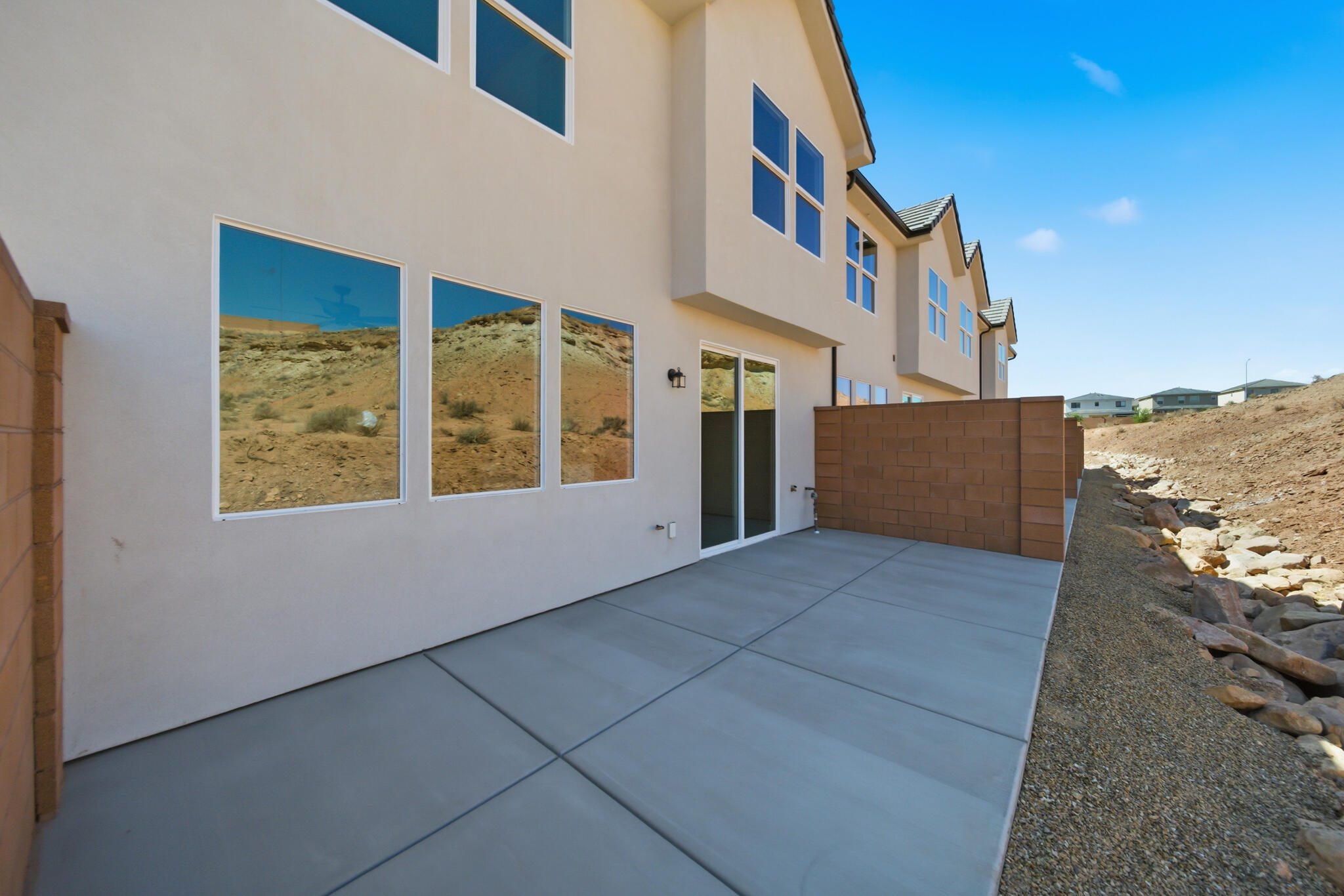 WHITE DOME TOWNHOMES - Residential