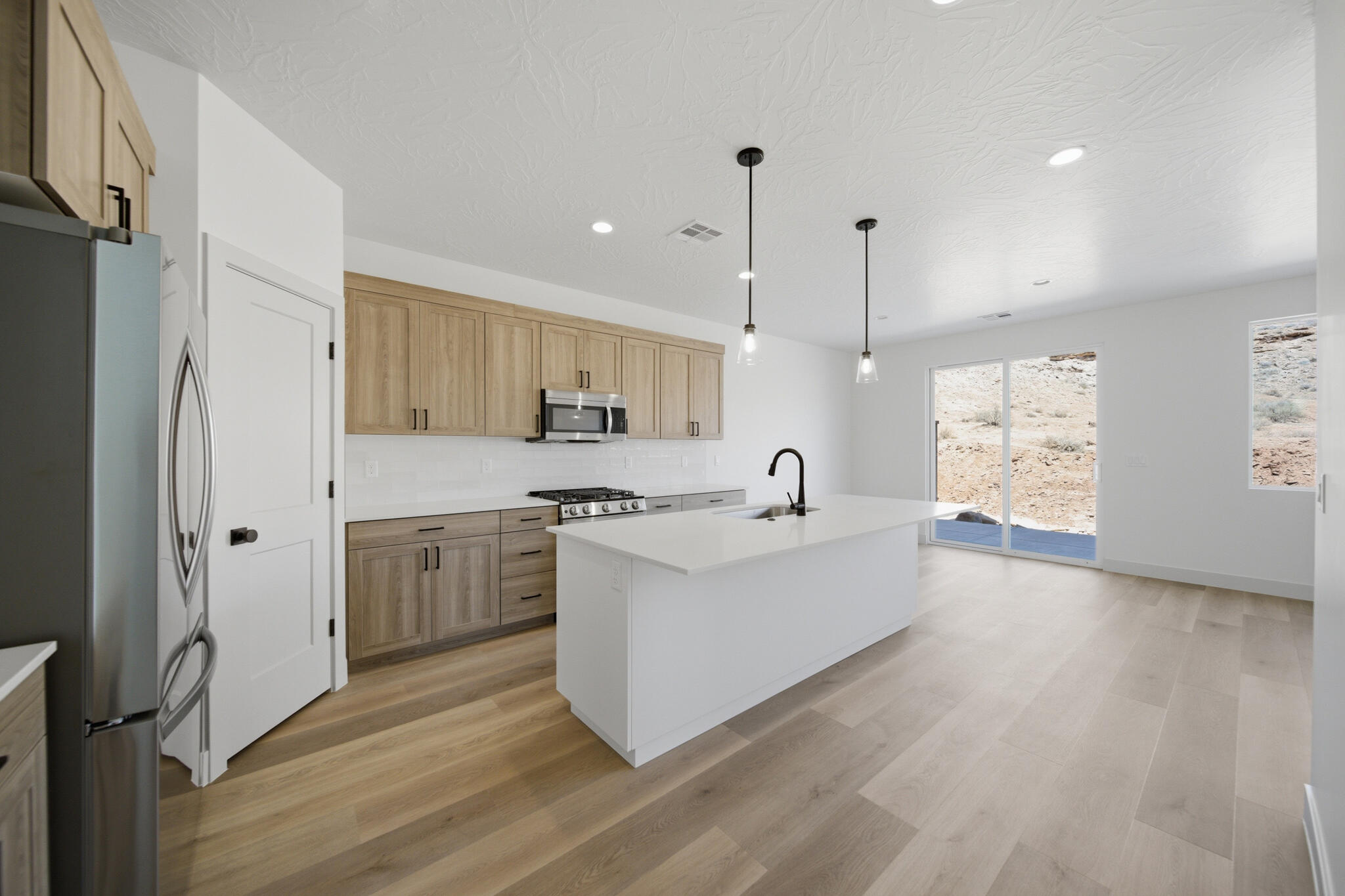 WHITE DOME TOWNHOMES - Residential