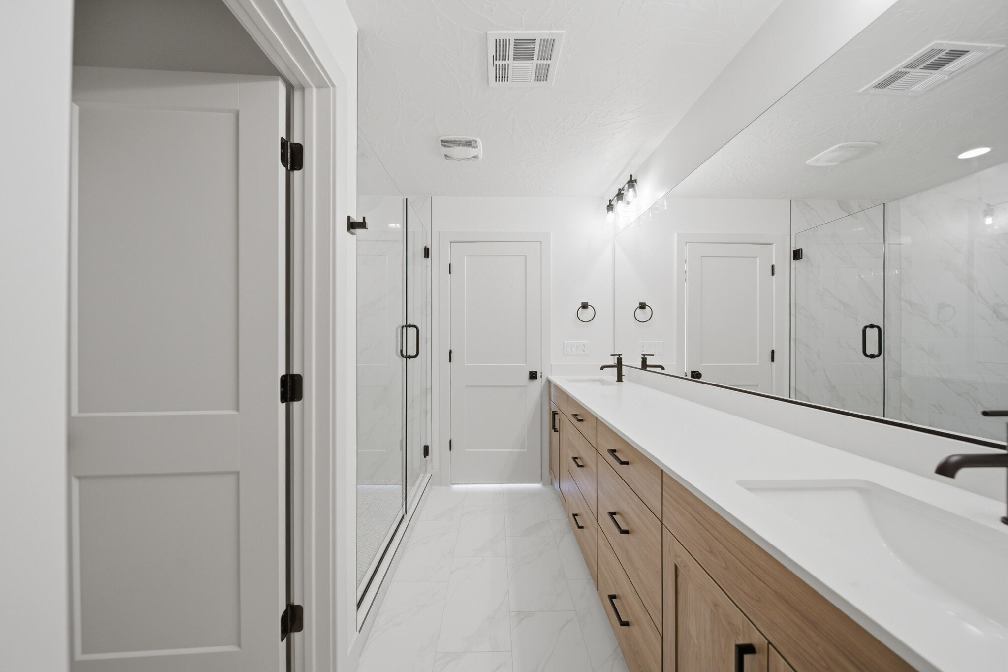 WHITE DOME TOWNHOMES - Residential