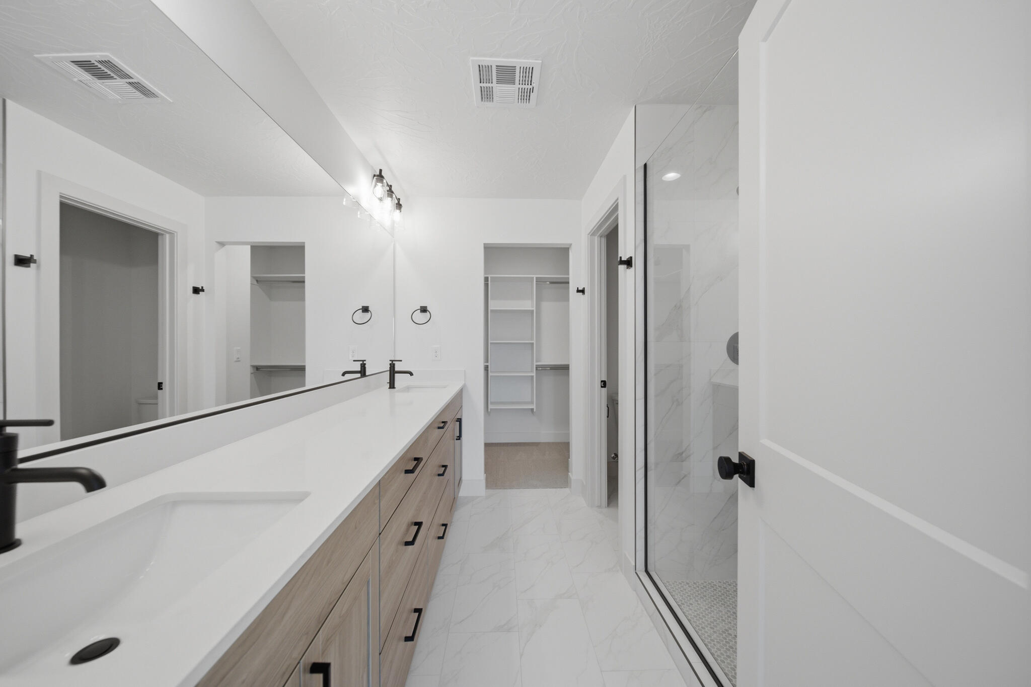 WHITE DOME TOWNHOMES - Residential