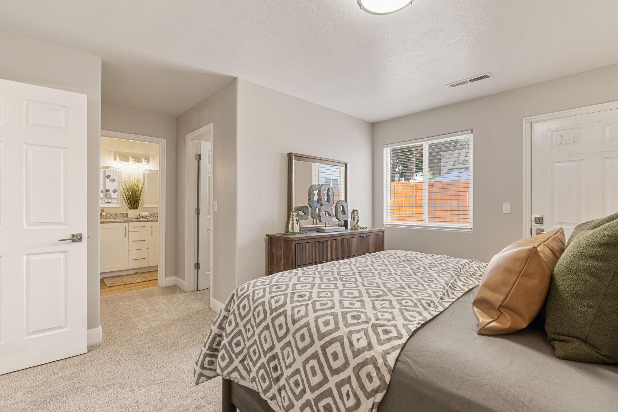QUAIL LAKE ESTATES - Residential