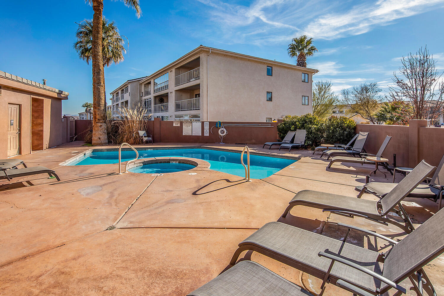 POINT VISTA CONDOS - Residential