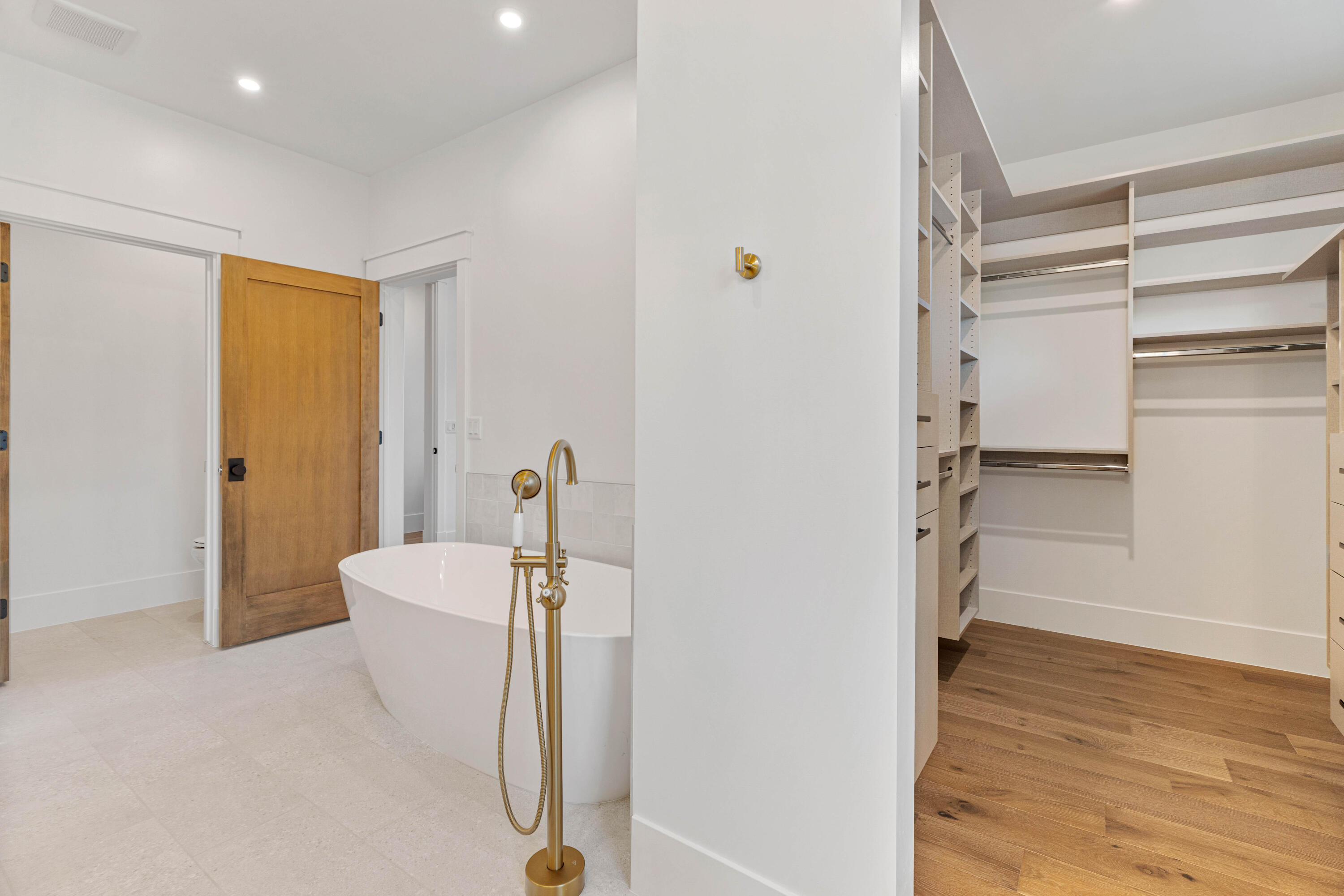 PINESTEAD - Residential