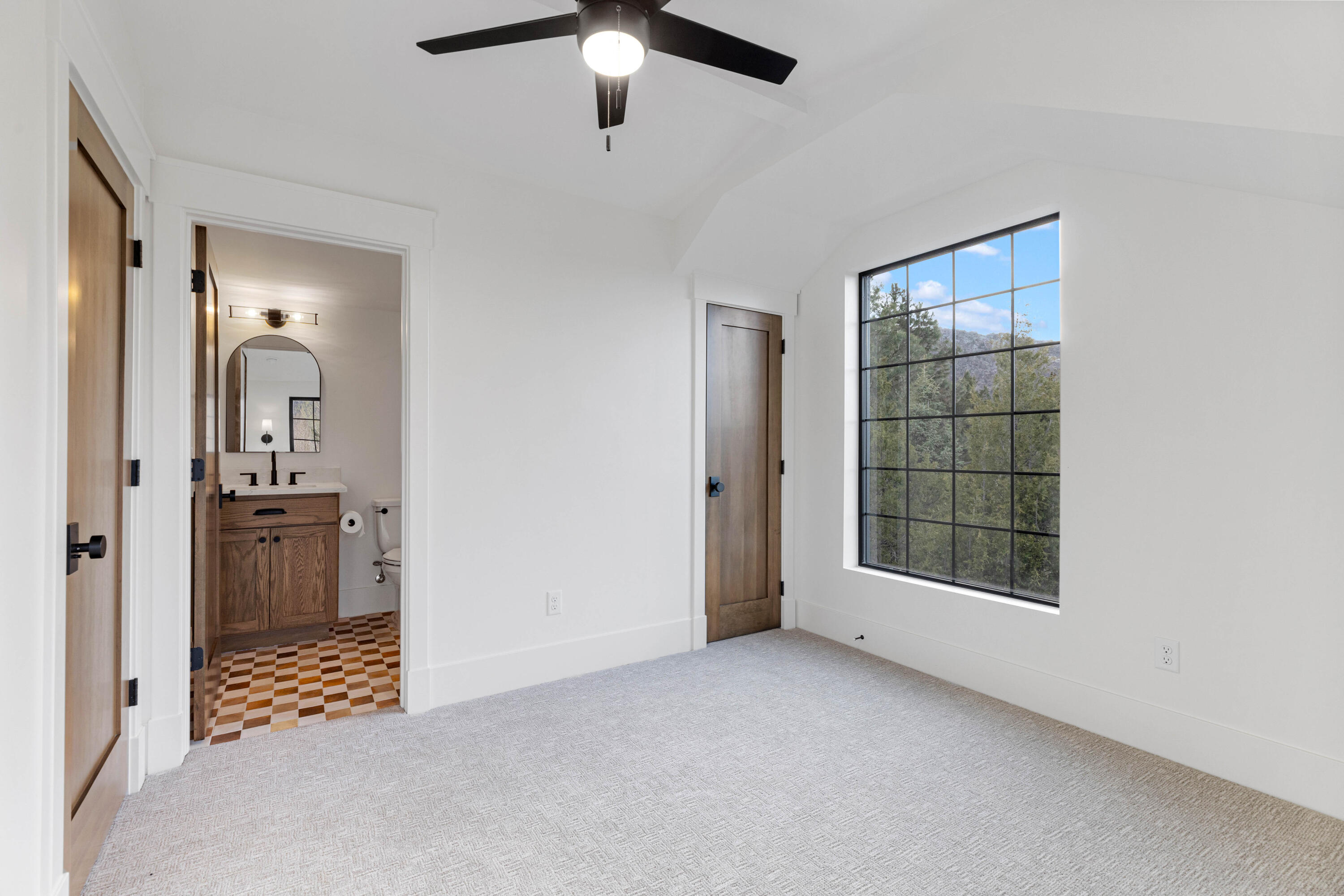 PINESTEAD - Residential