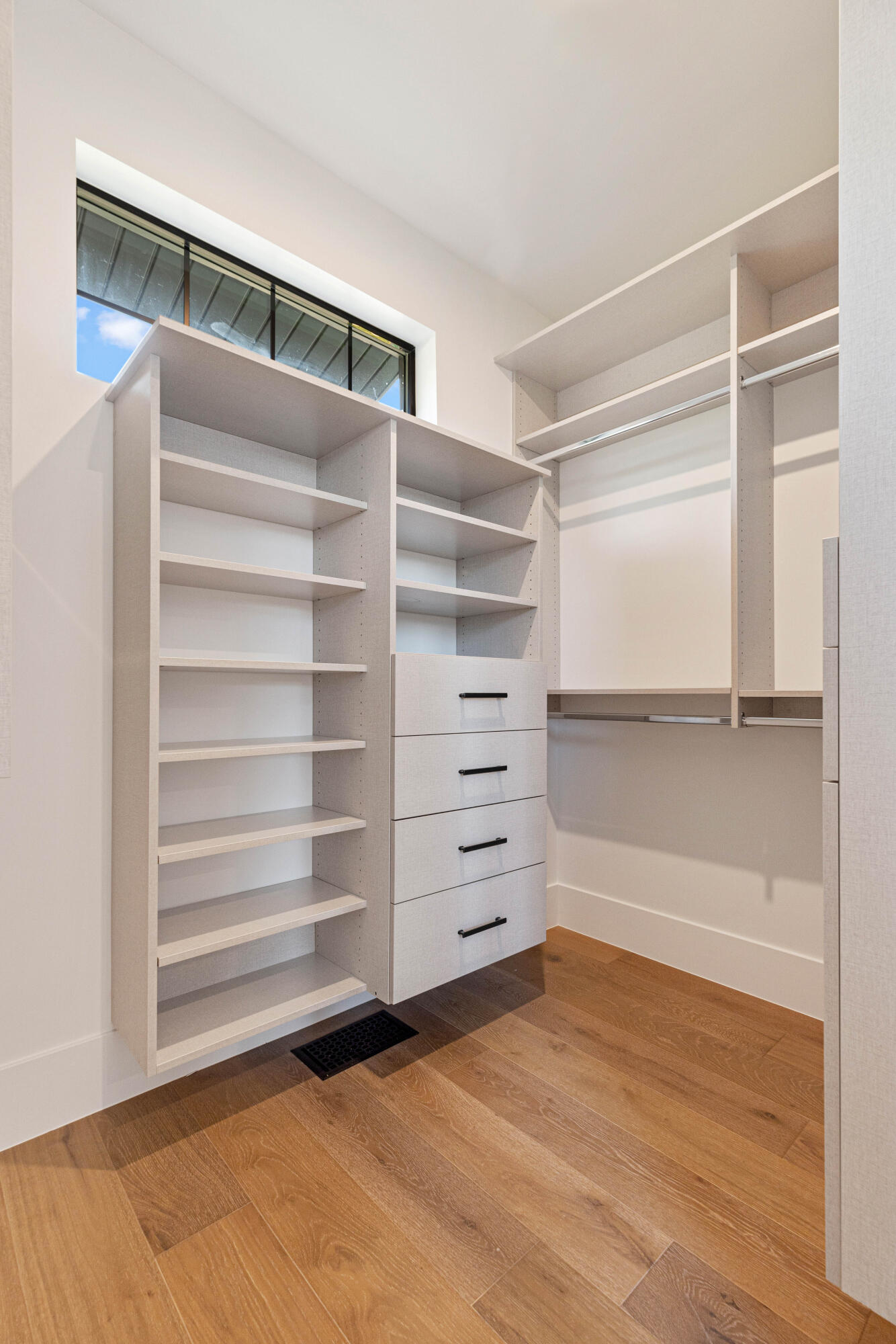 PINESTEAD - Residential