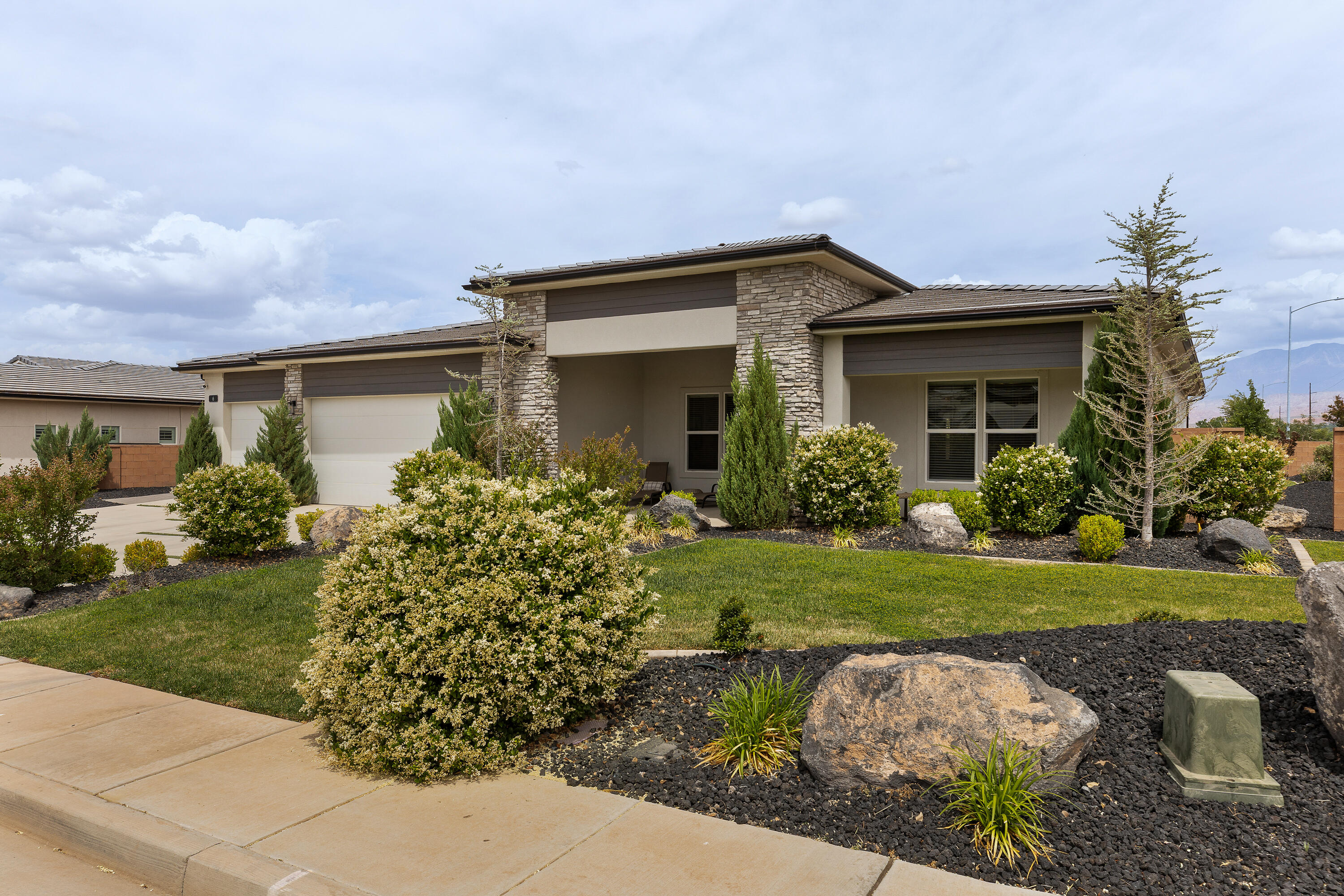 WHITWORTH ESTATES - Residential