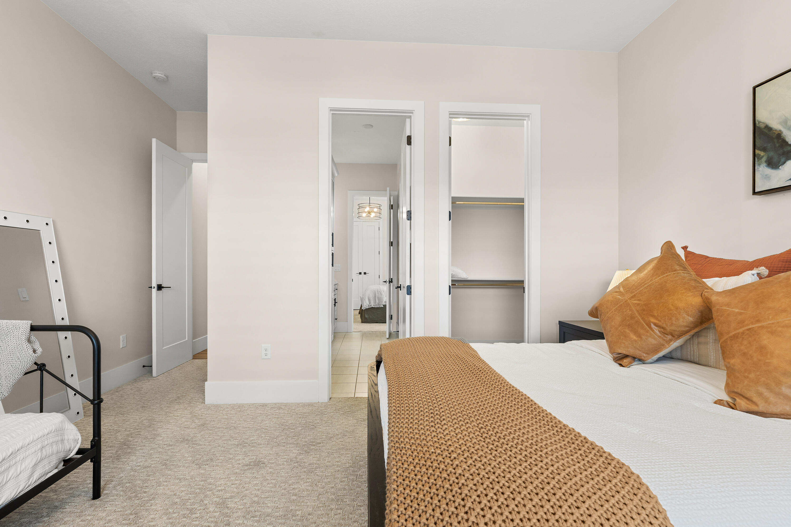 WHITWORTH ESTATES - Residential